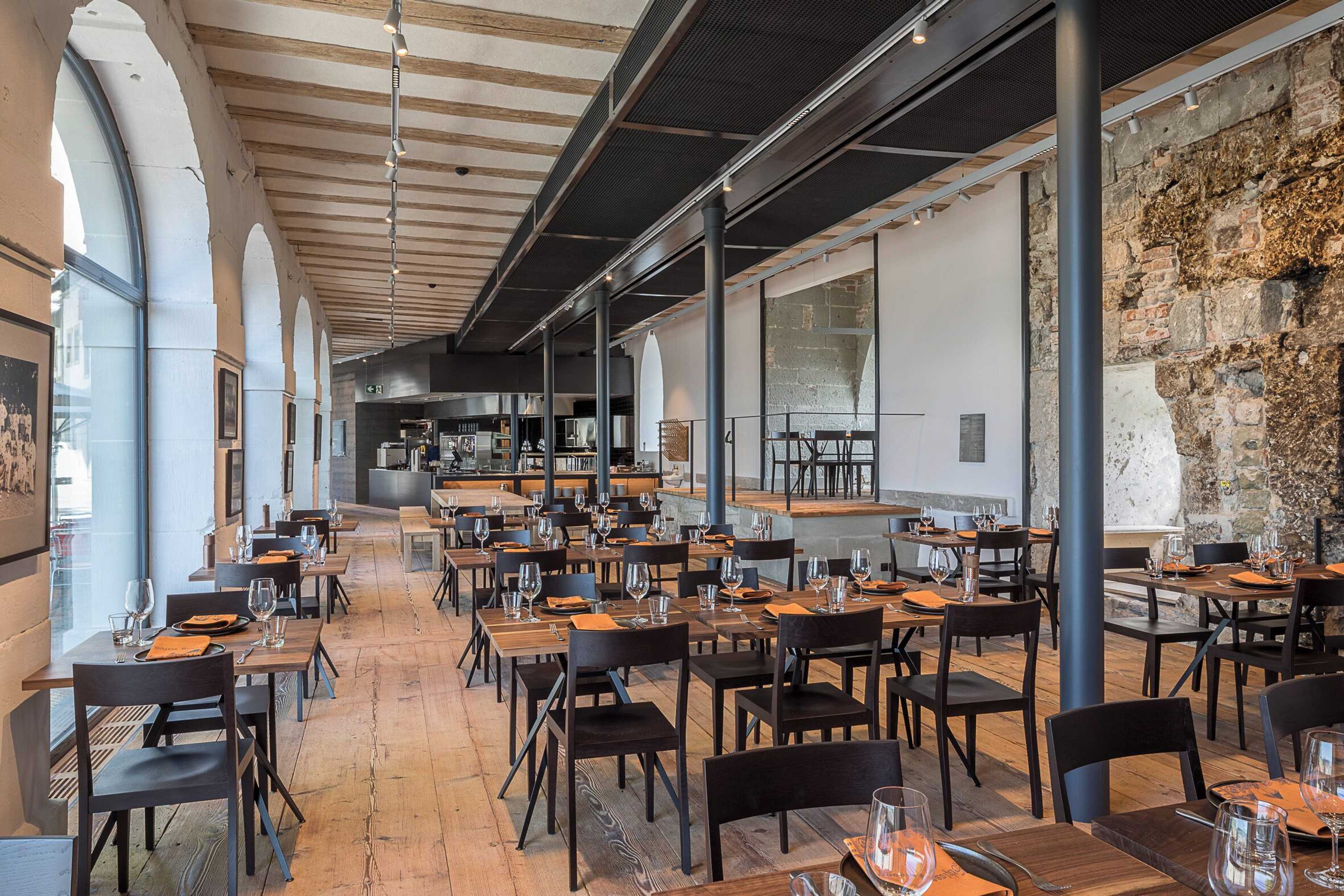 Gift card for Schloss Burgdorf Youth Hostel