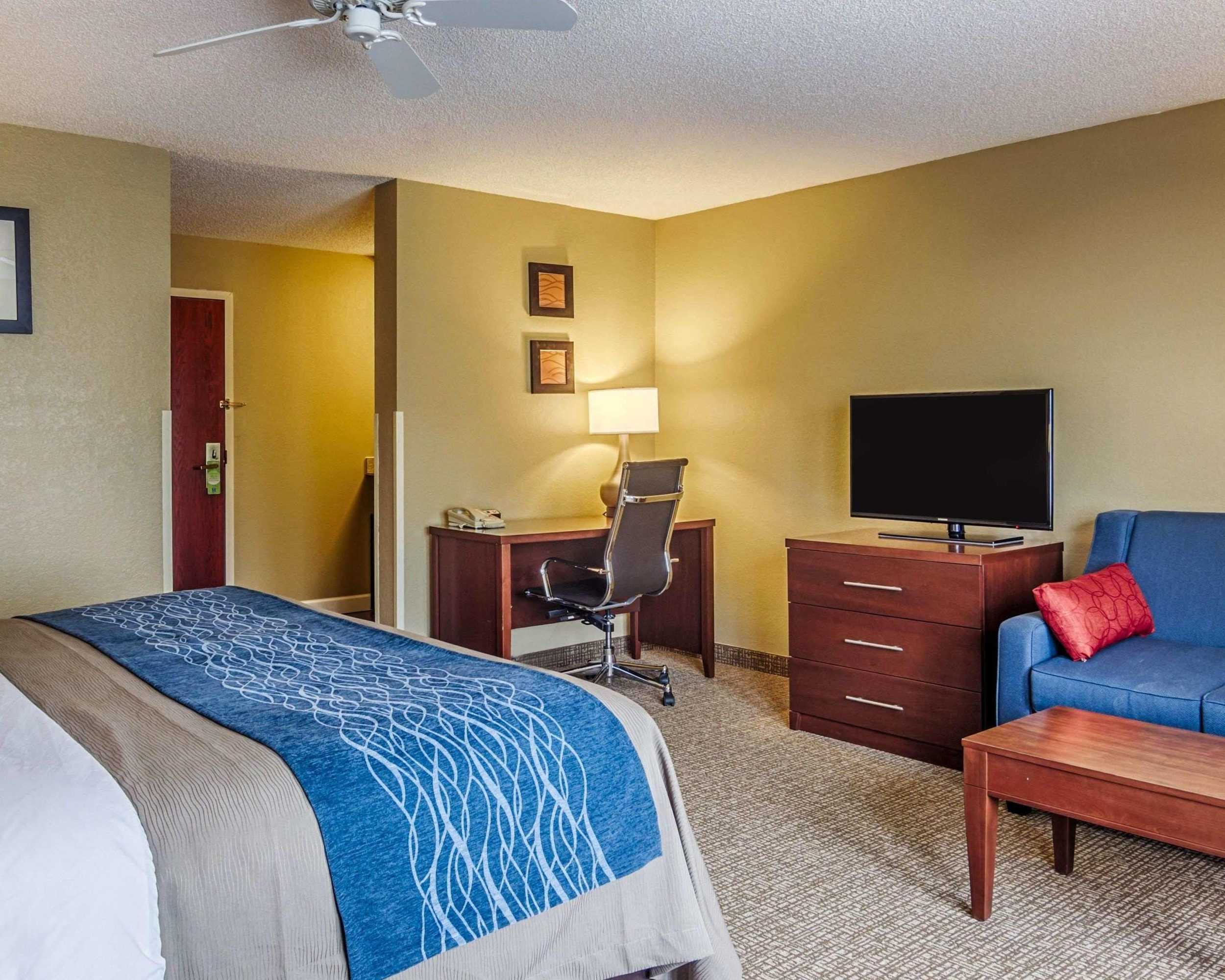 Gift card for Comfort Inn & Suites Grafton - Cedarburg Gift card for Comfort Inn & Suites Grafton - Cedarburg