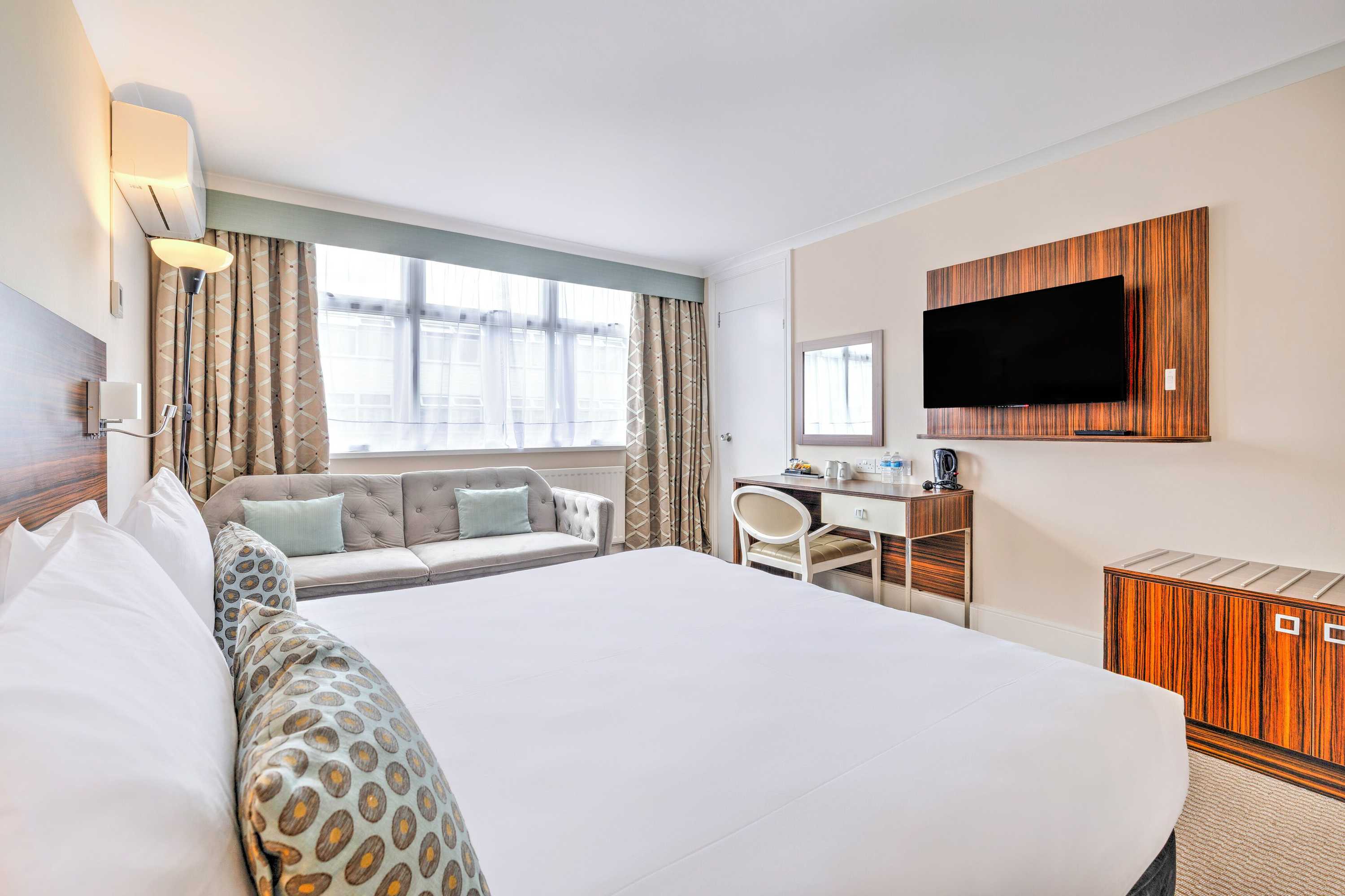 Gift card for Palms Hotel & Retreat By Palette London Romford Gift card for Palms Hotel & Retreat By Palette London Romford