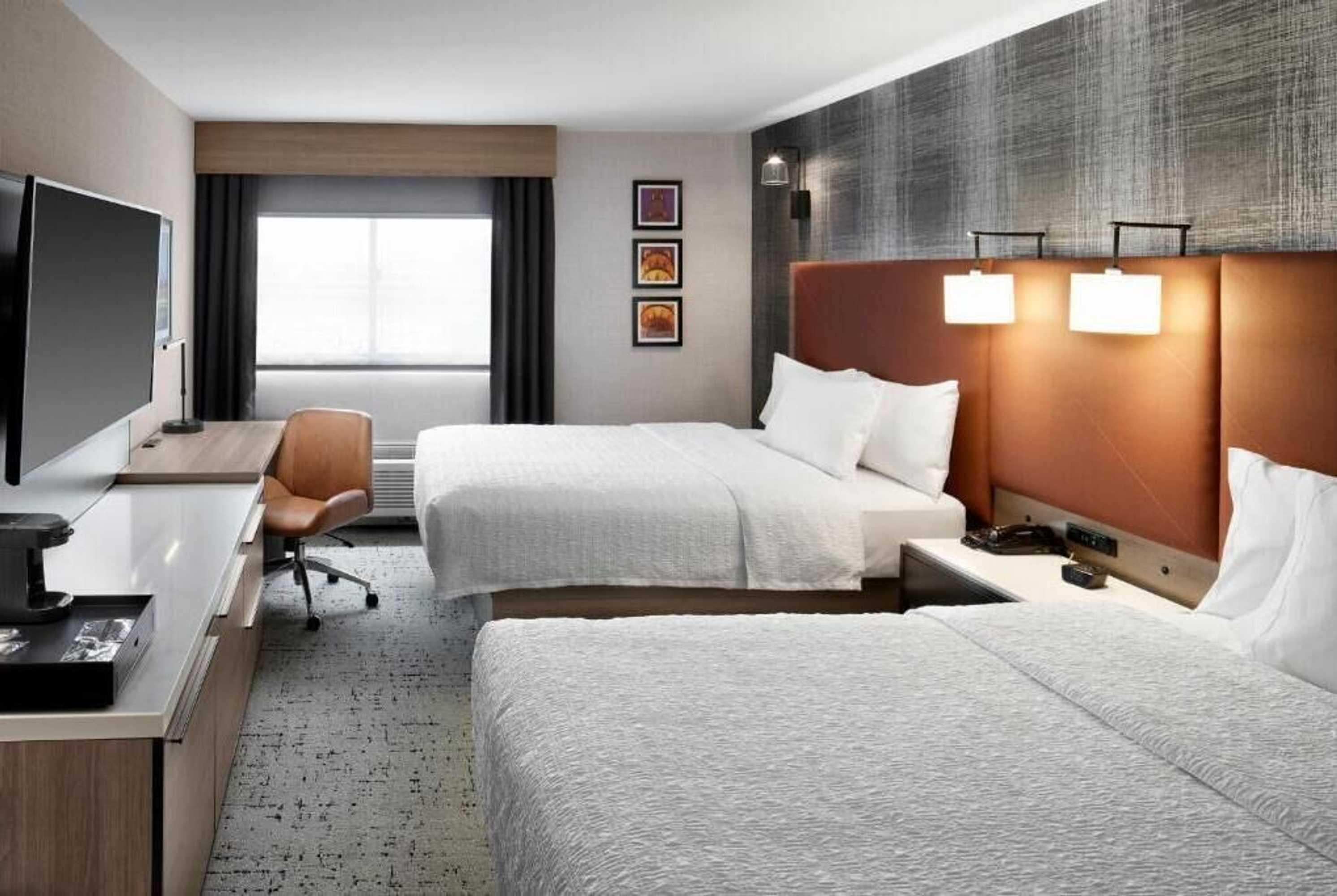 Gift card for Hampton Inn Newark Airport Gift card for Hampton Inn Newark Airport