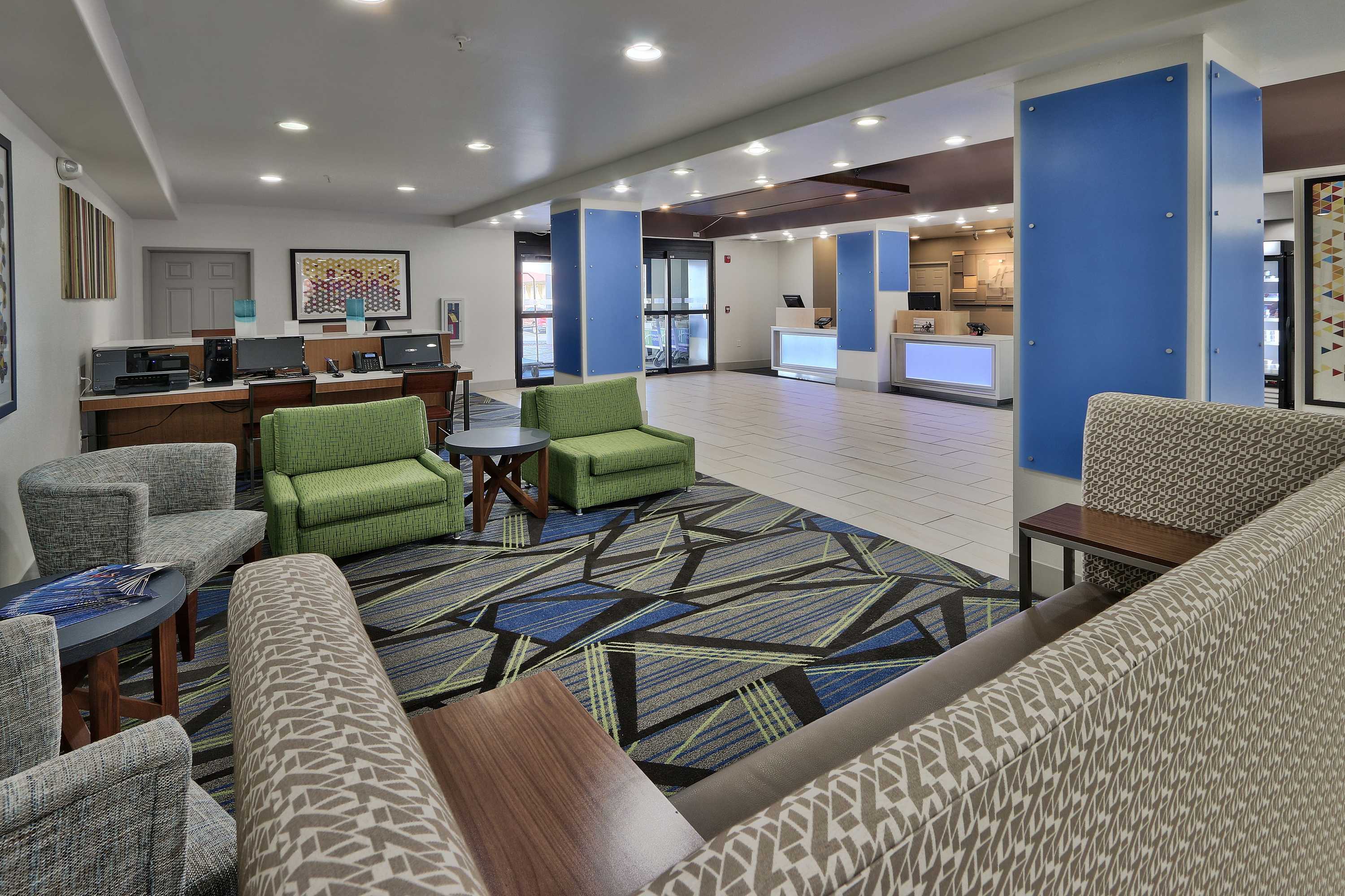 Gift card for Holiday Inn Express Santa Rosa by Ihg Gift card for Holiday Inn Express Santa Rosa by Ihg