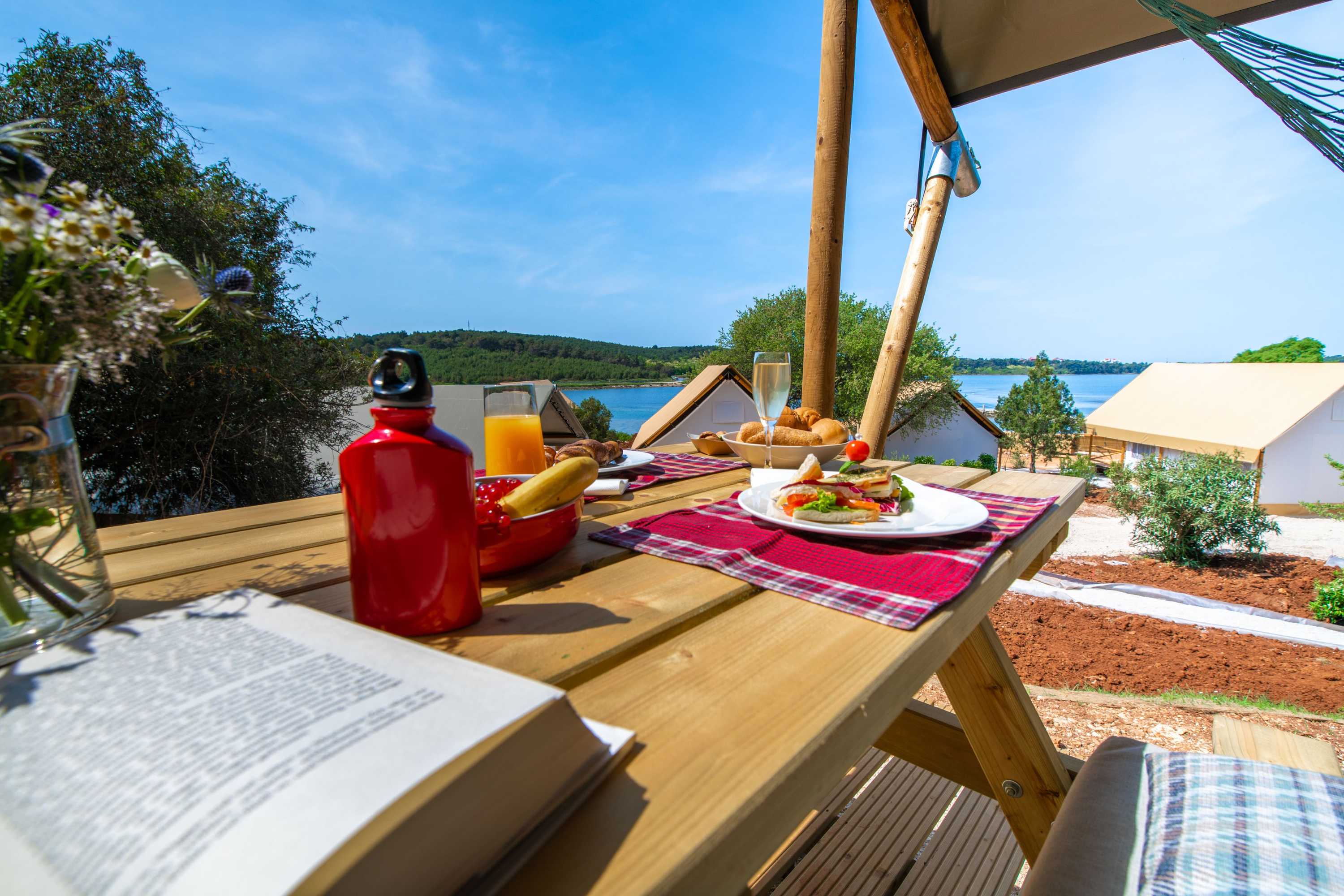 Gift card for Arena One 99 Glamping