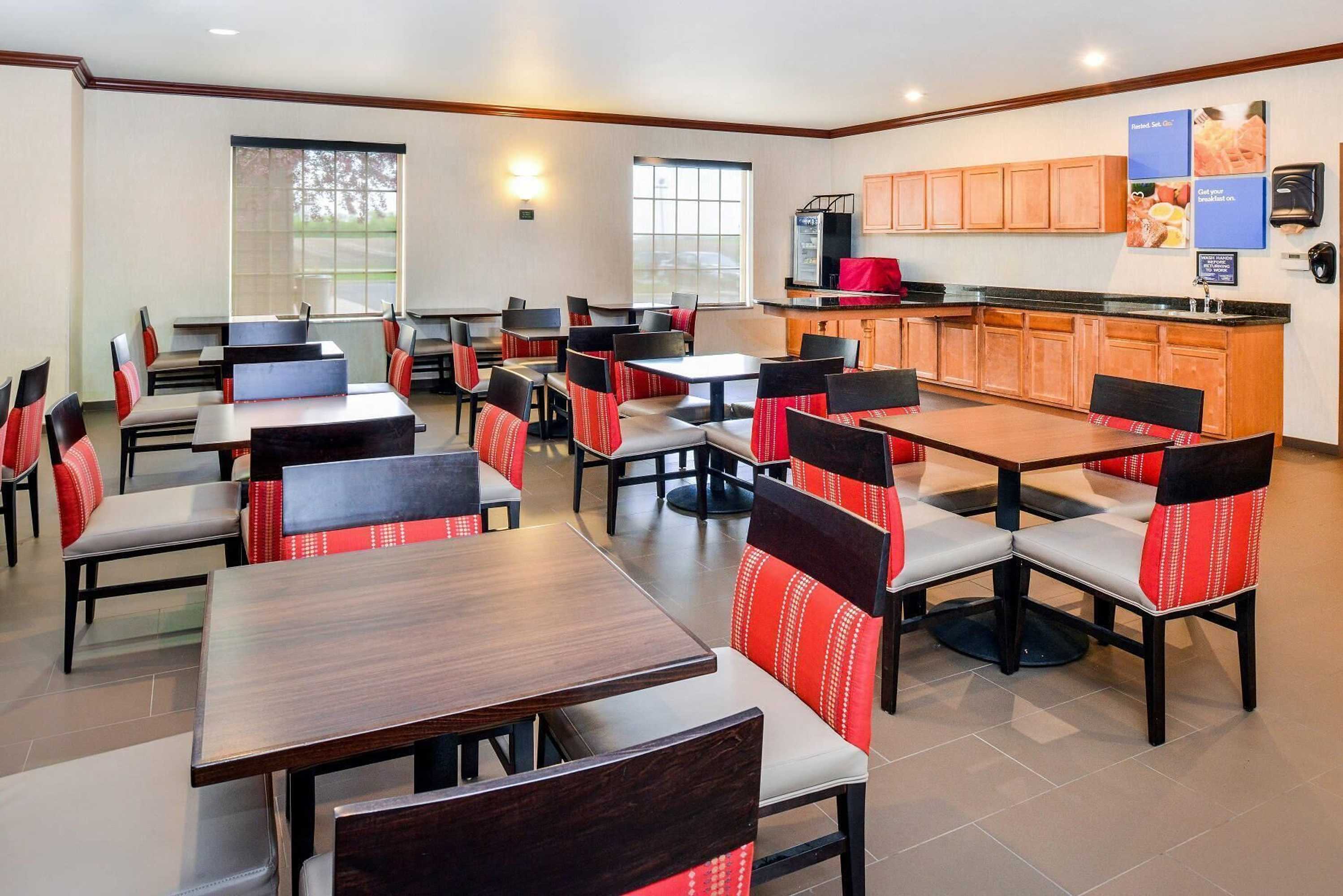 Gift card for Comfort Inn & Suites Madison North