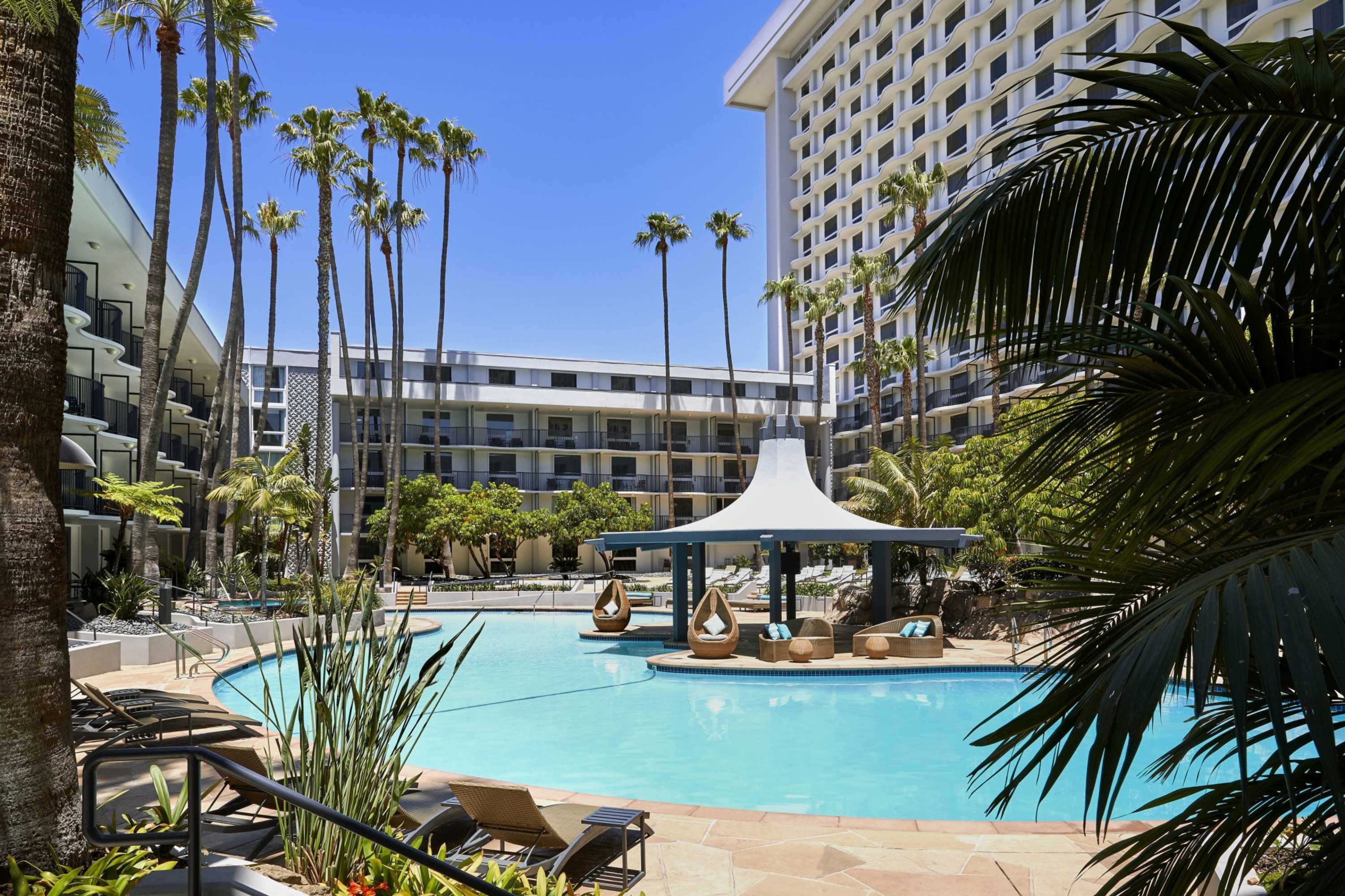Gift card for Los Angeles Airport Marriott Gift card for Los Angeles Airport Marriott
