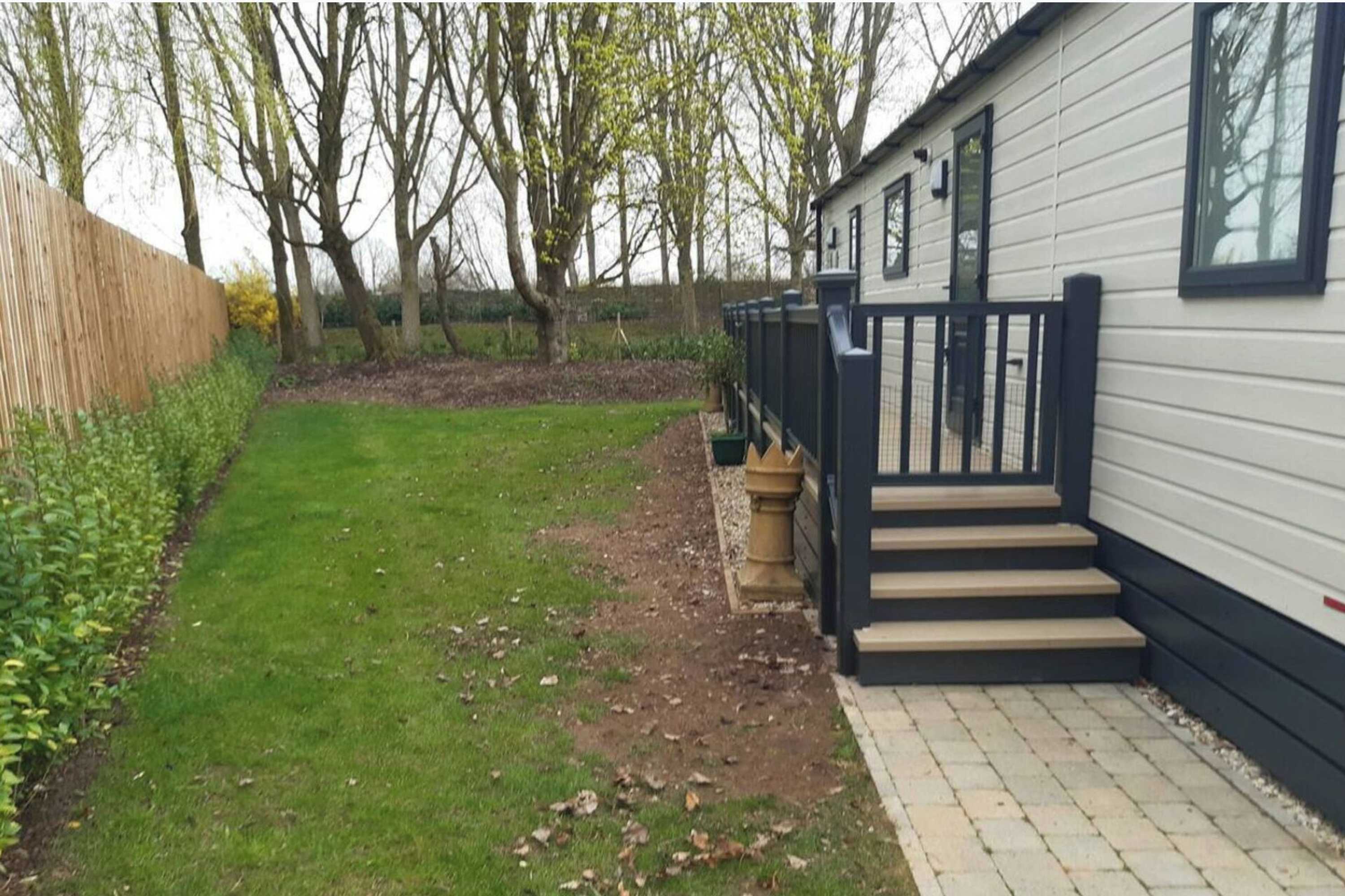 Gift card for 1 Bed Lodge Sleeps 4 - Pet Welcome - Fireplace Gift card for 1 Bed Lodge Sleeps 4 - Pet Welcome - Fireplace