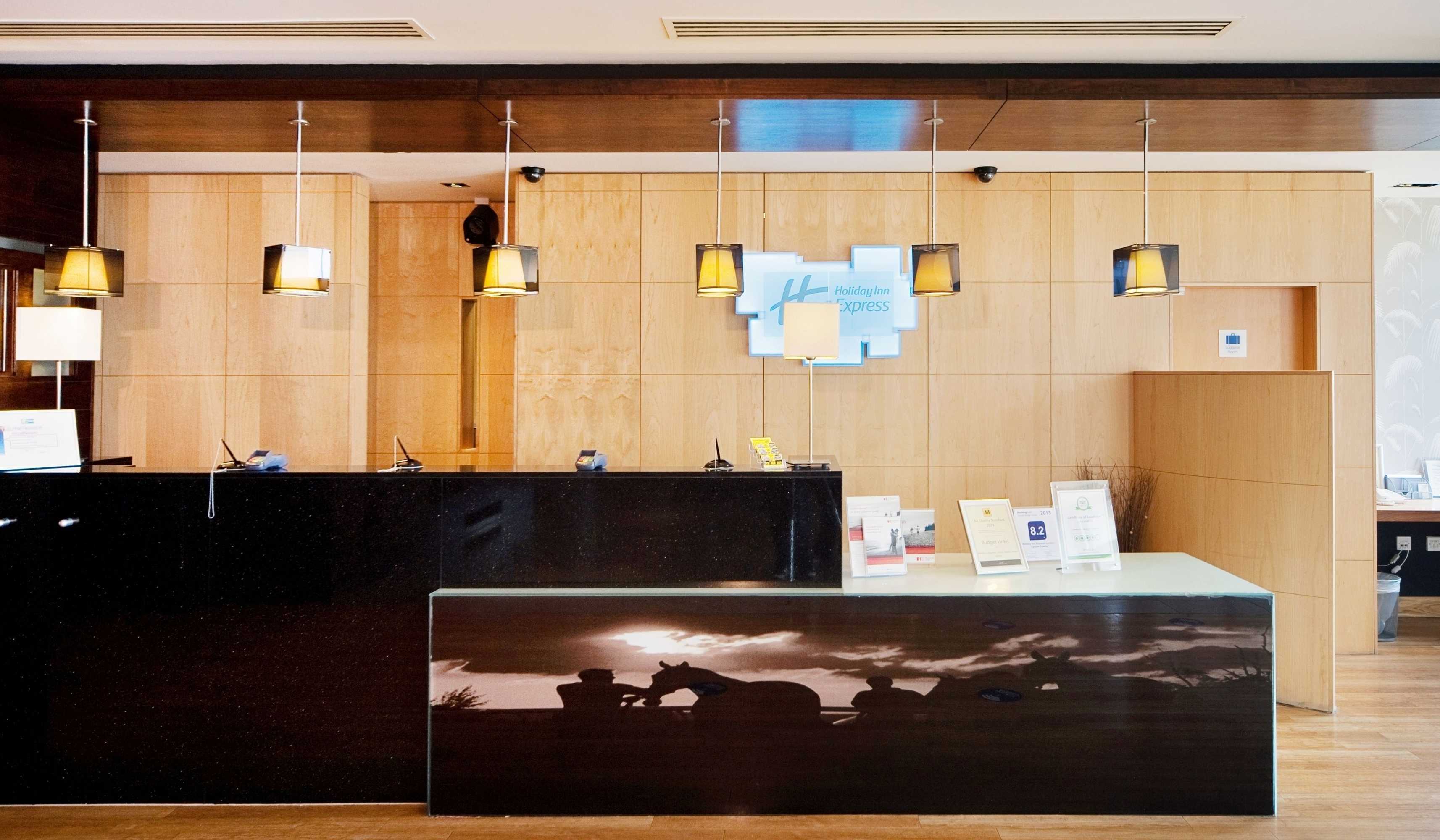 Gift card for Holiday Inn Express London-Epsom Downs by Ihg Gift card for Holiday Inn Express London-Epsom Downs by Ihg
