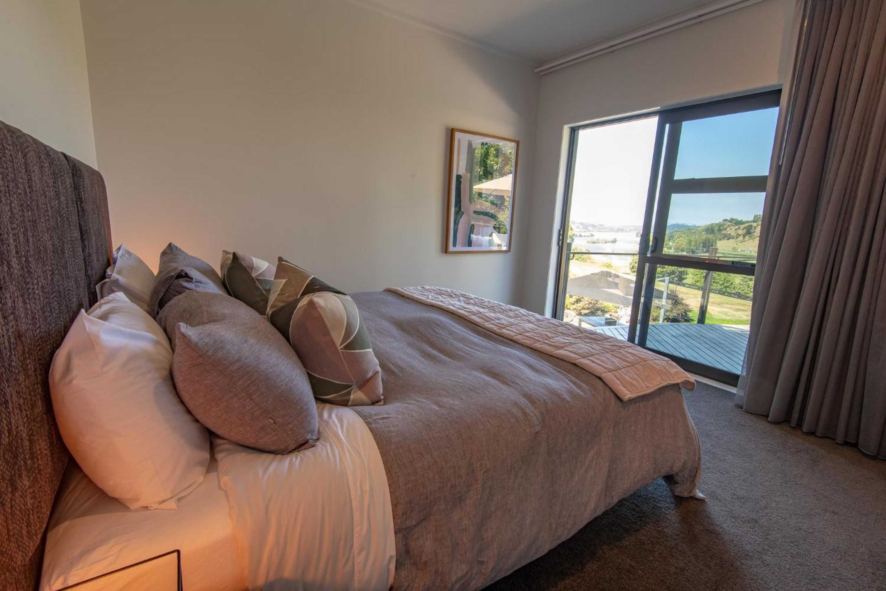 Gift card for Lakeview Lodge Karapiro Gift card for Lakeview Lodge Karapiro