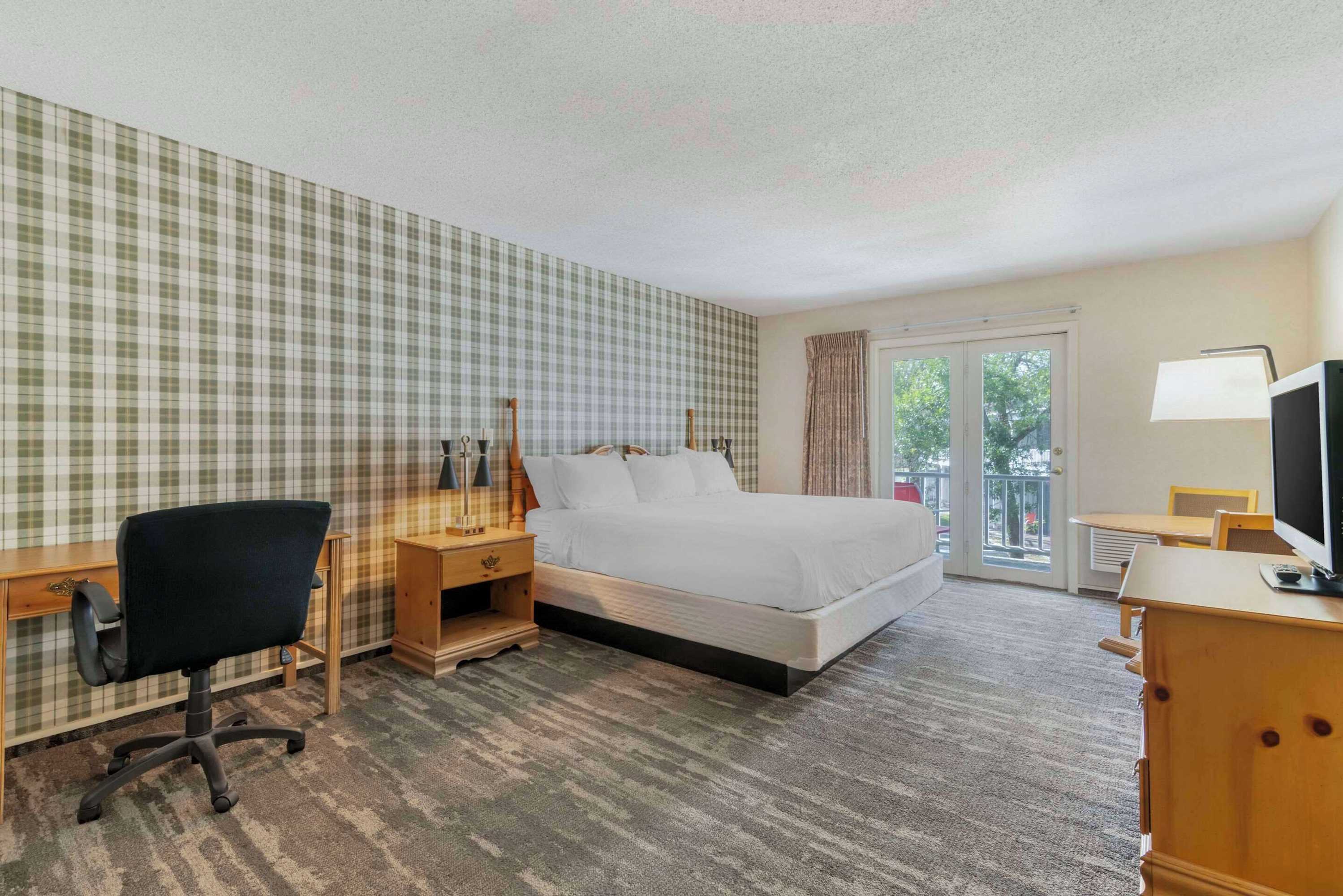 Gift card for Green Granite Inn, Ascend Hotel Collection Gift card for Green Granite Inn, Ascend Hotel Collection