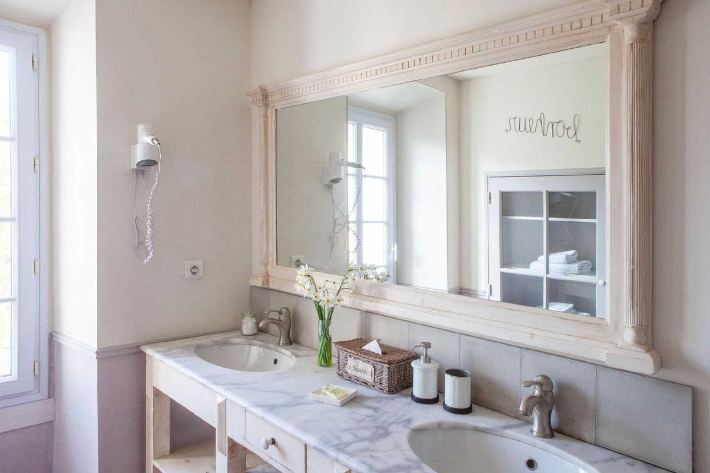 Gift card for Domaine de Blanche Fleur Gift card for Domaine de Blanche Fleur