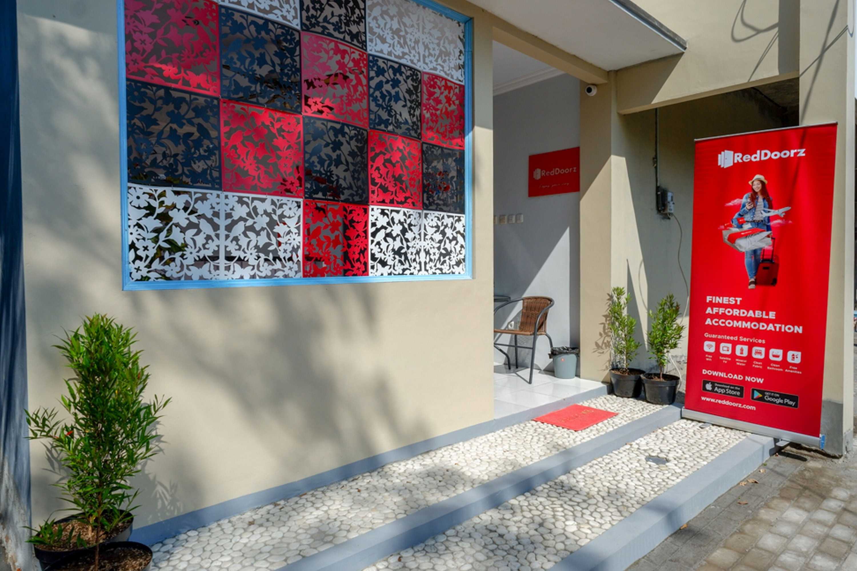 Gift card for Reddoorz Near Padang Golf Adisucipto