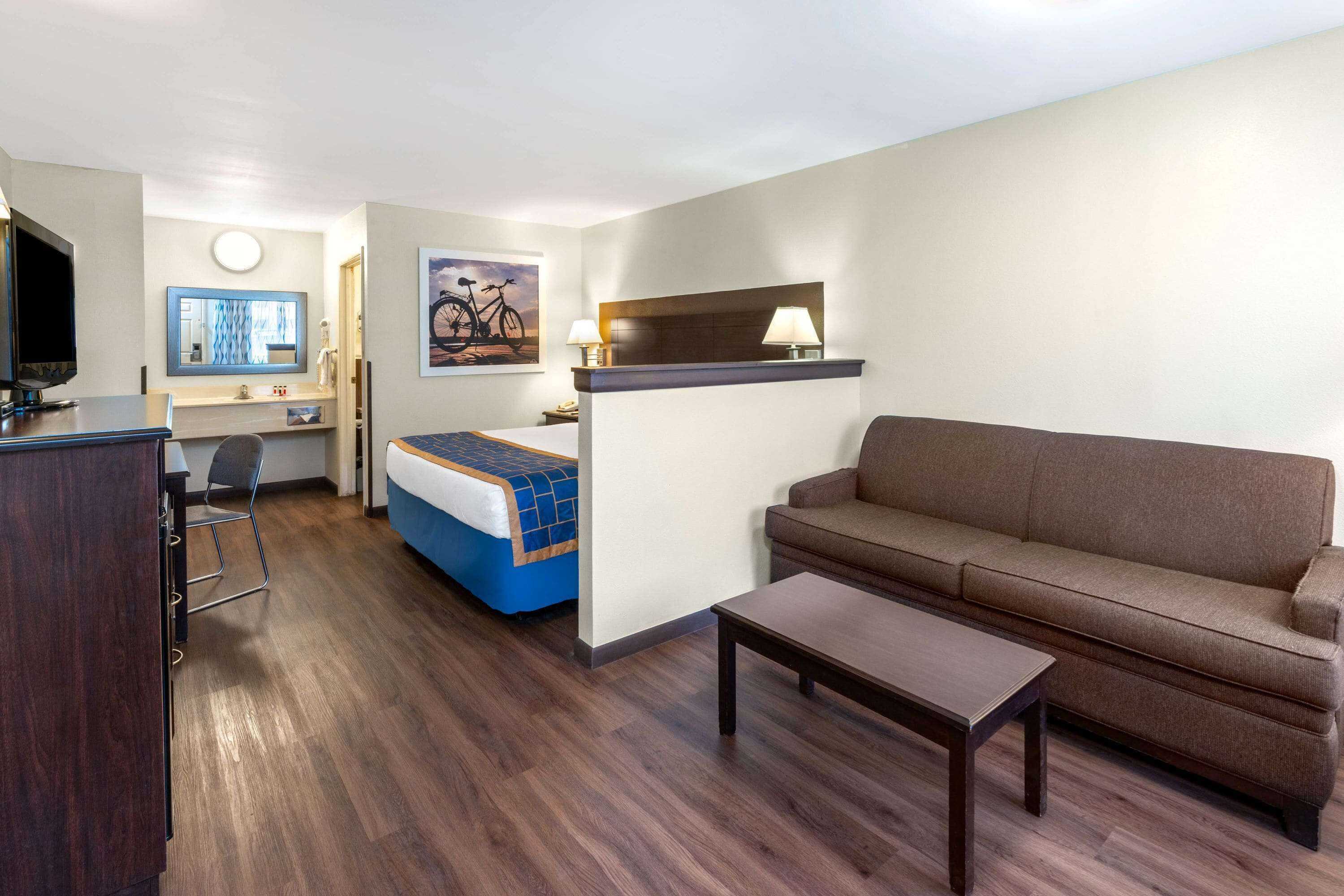 Gift card for Days Inn by Wyndham Grants Gift card for Days Inn by Wyndham Grants