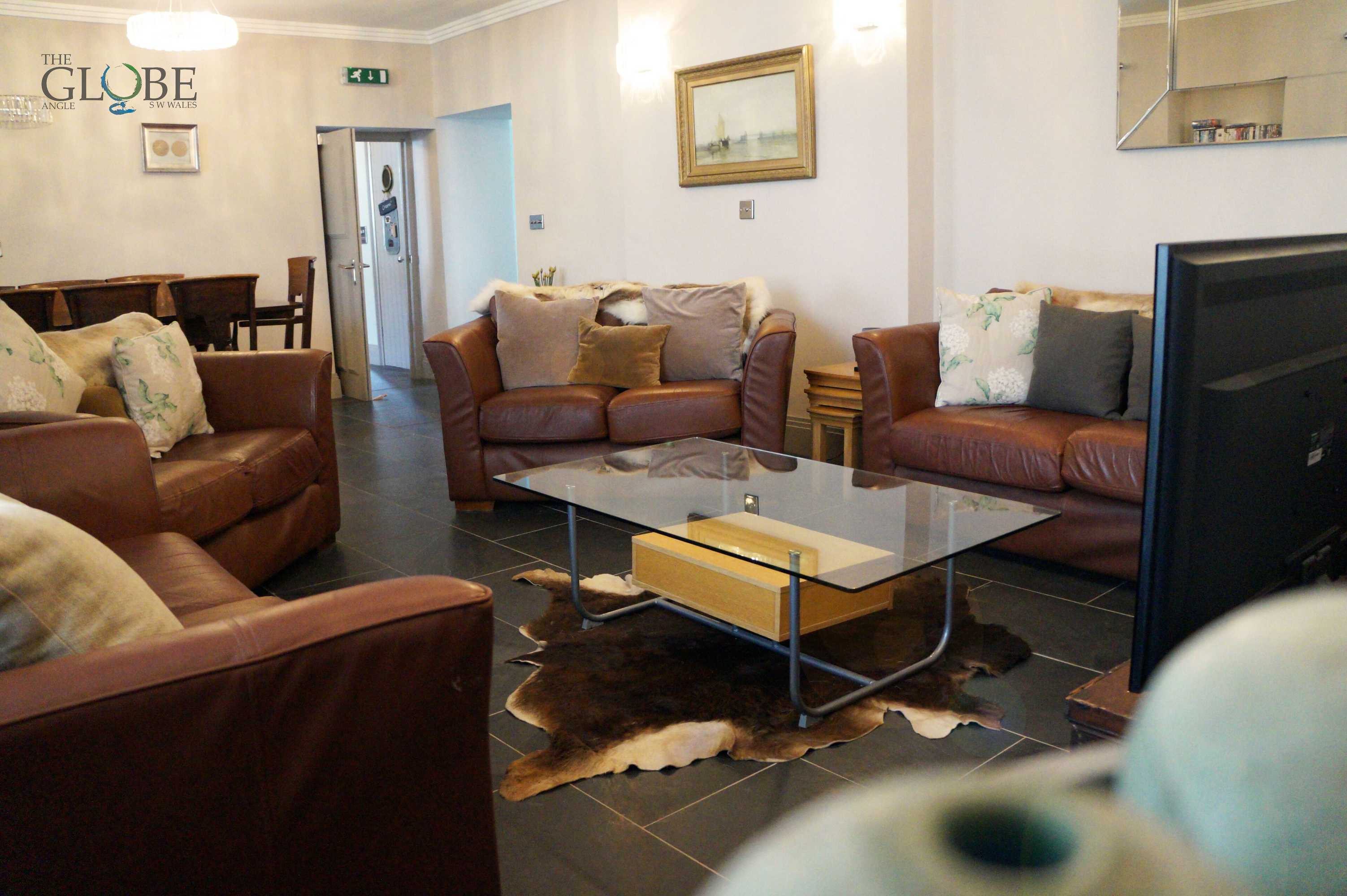 Gift card for The Globe Angle