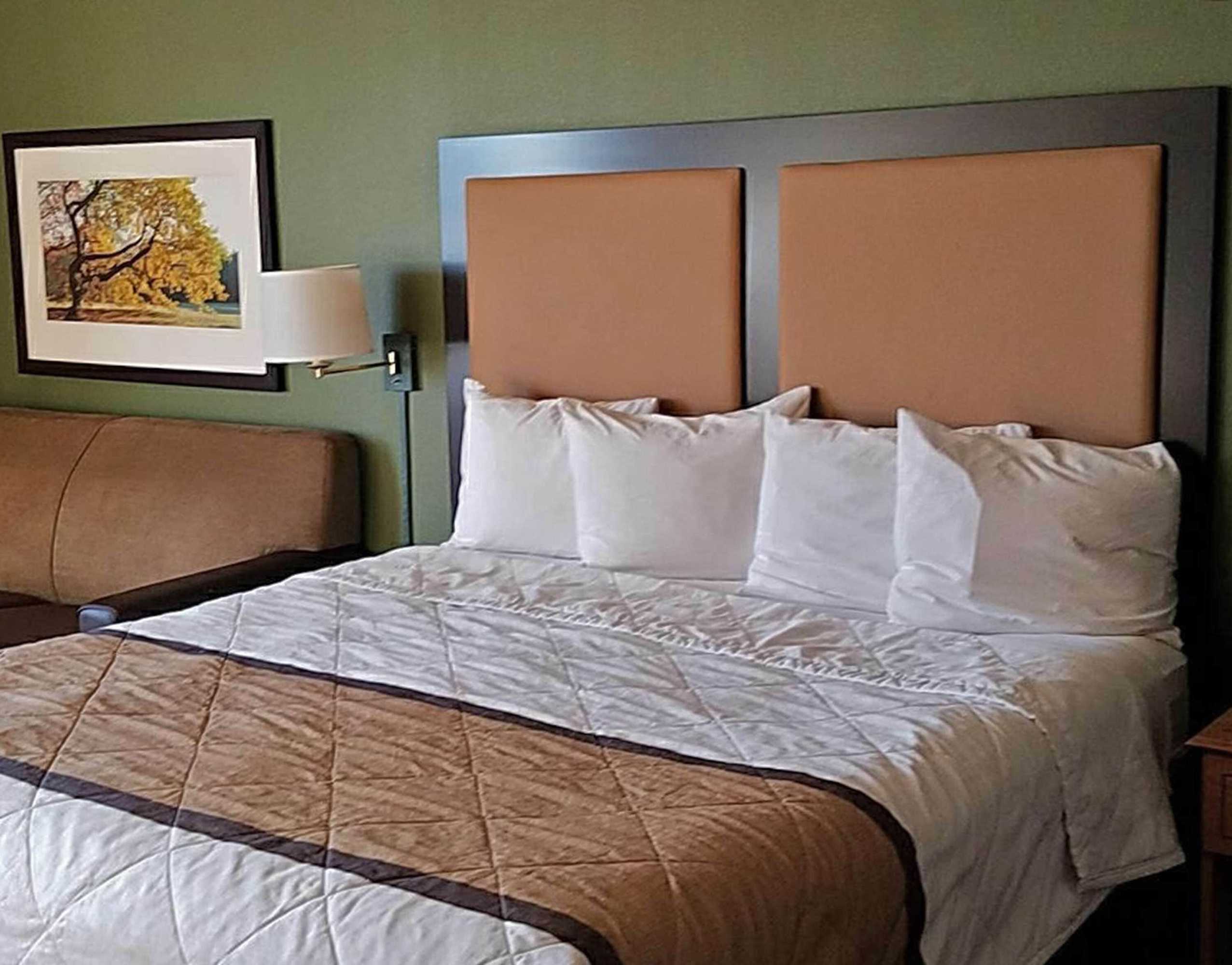 Gift card for Extended Stay America Suites Milwaukee Brookfield Gift card for Extended Stay America Suites Milwaukee Brookfield