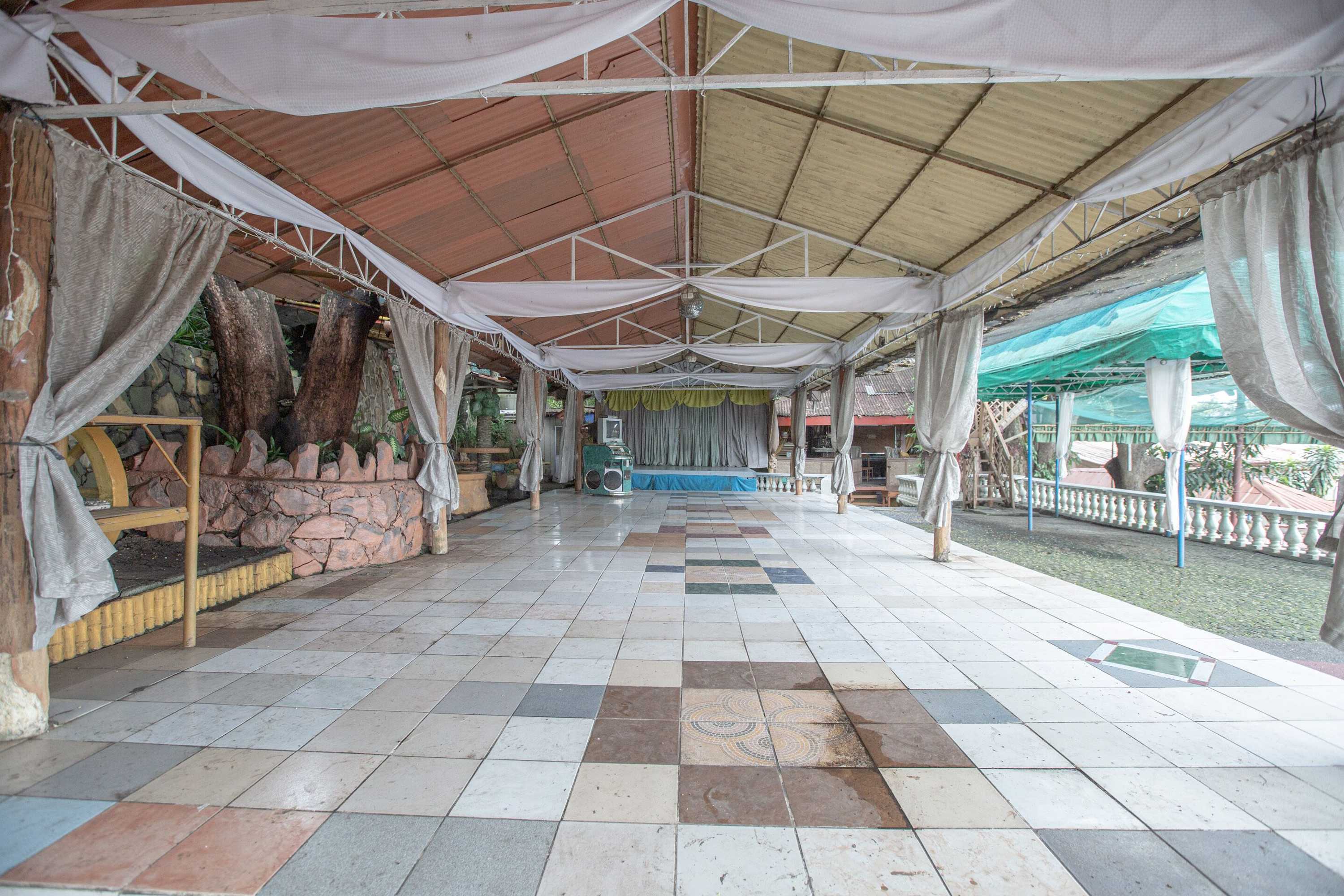 Gift card for Oyo 588 Sunrock Resort