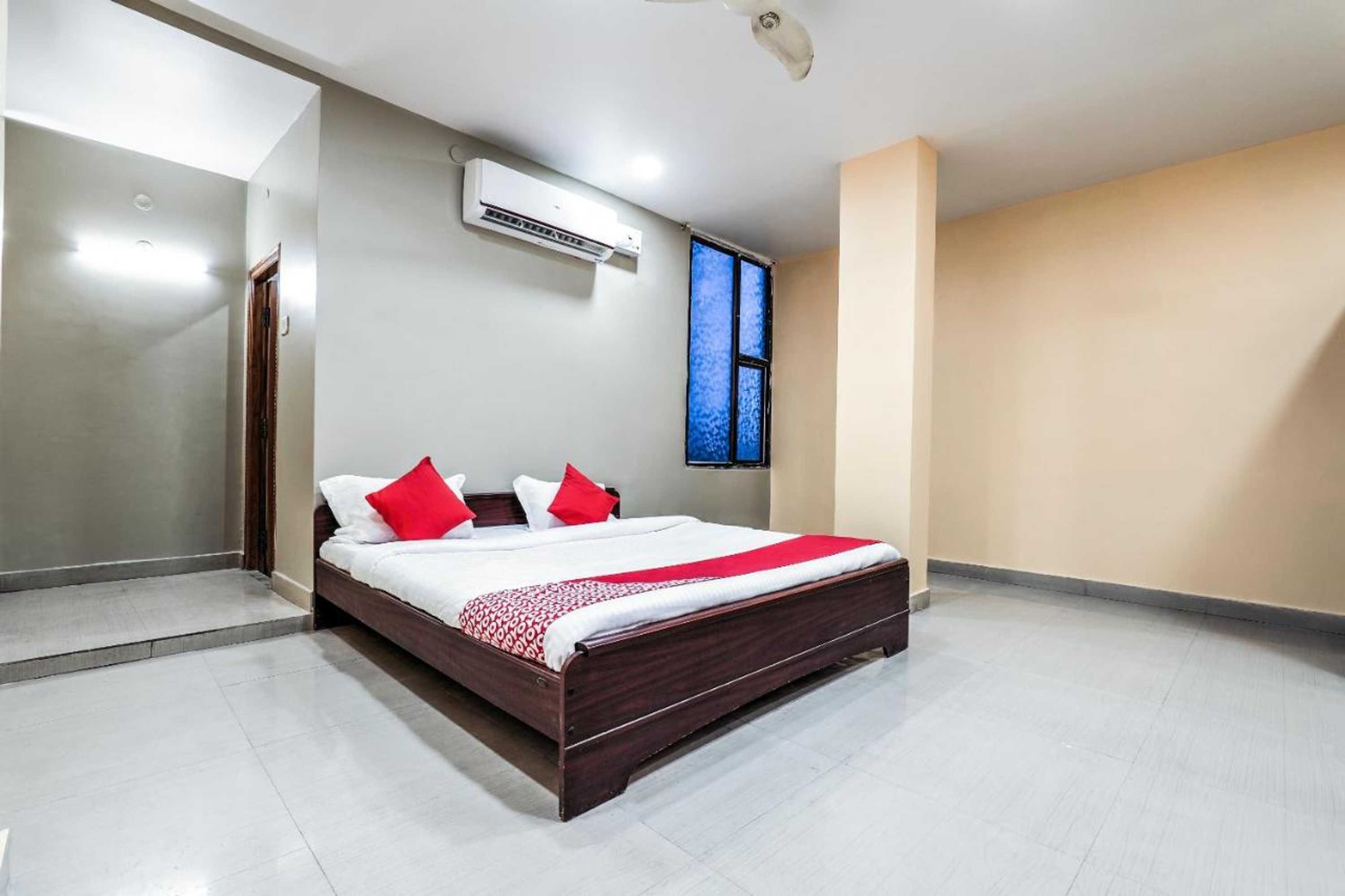Gift card for Super Oyo Hotel O Sathya Inn Gift card for Super Oyo Hotel O Sathya Inn