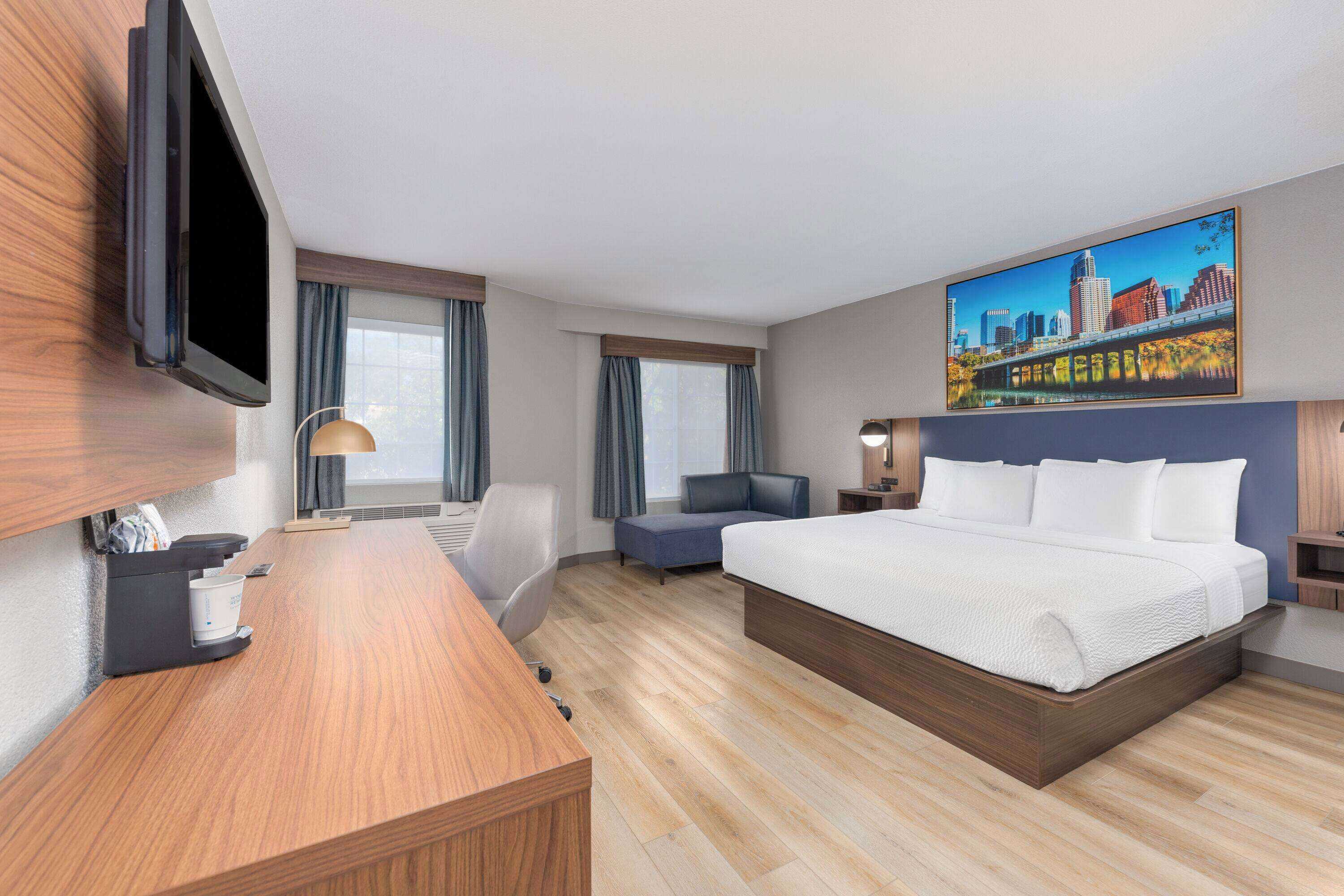 Gift card for La Quinta Inn & Suites by Wyndham Dallas Dfw Airport North Gift card for La Quinta Inn & Suites by Wyndham Dallas Dfw Airport North