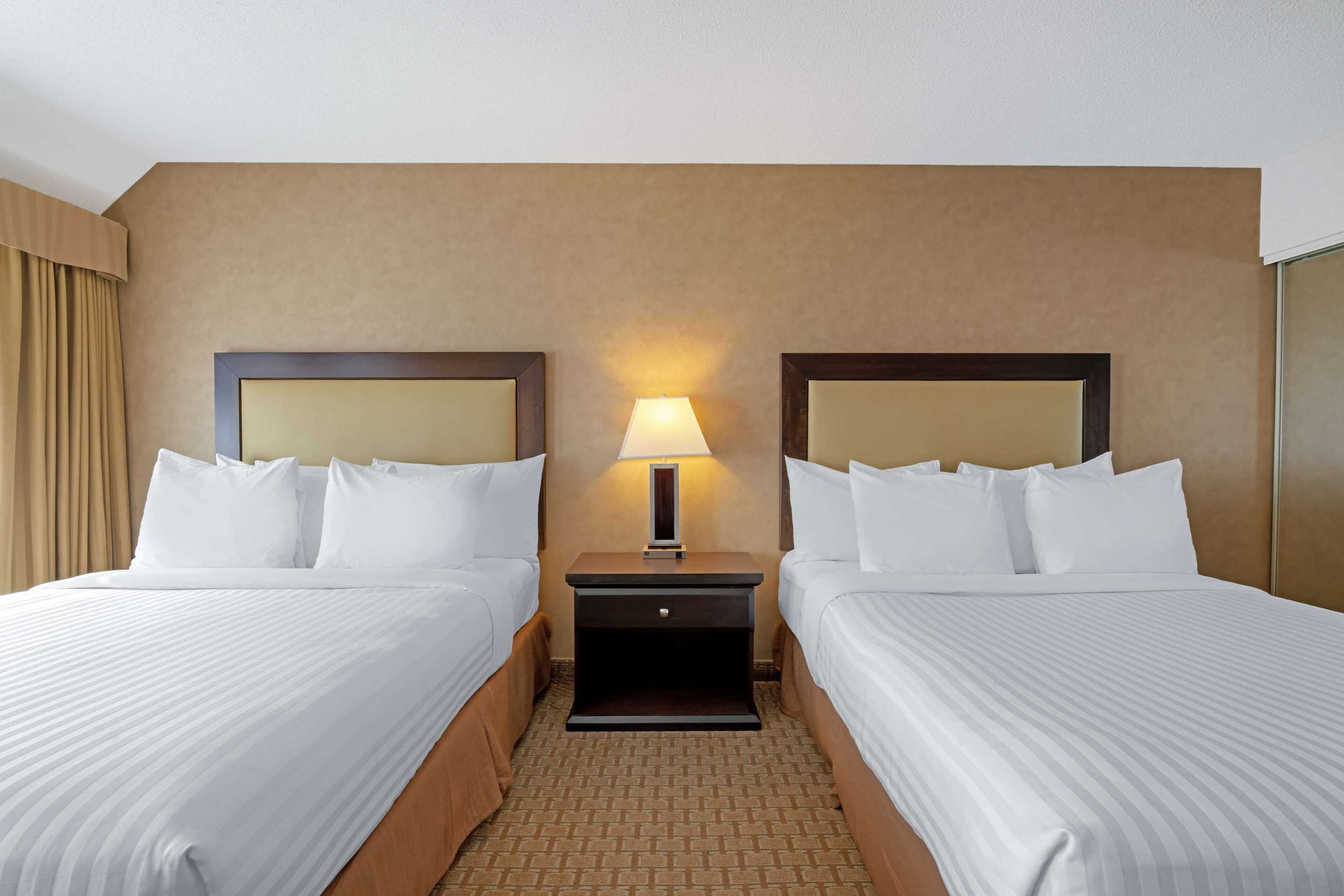 Gift card for Best Western Plus Emerald Isle Hotel Gift card for Best Western Plus Emerald Isle Hotel