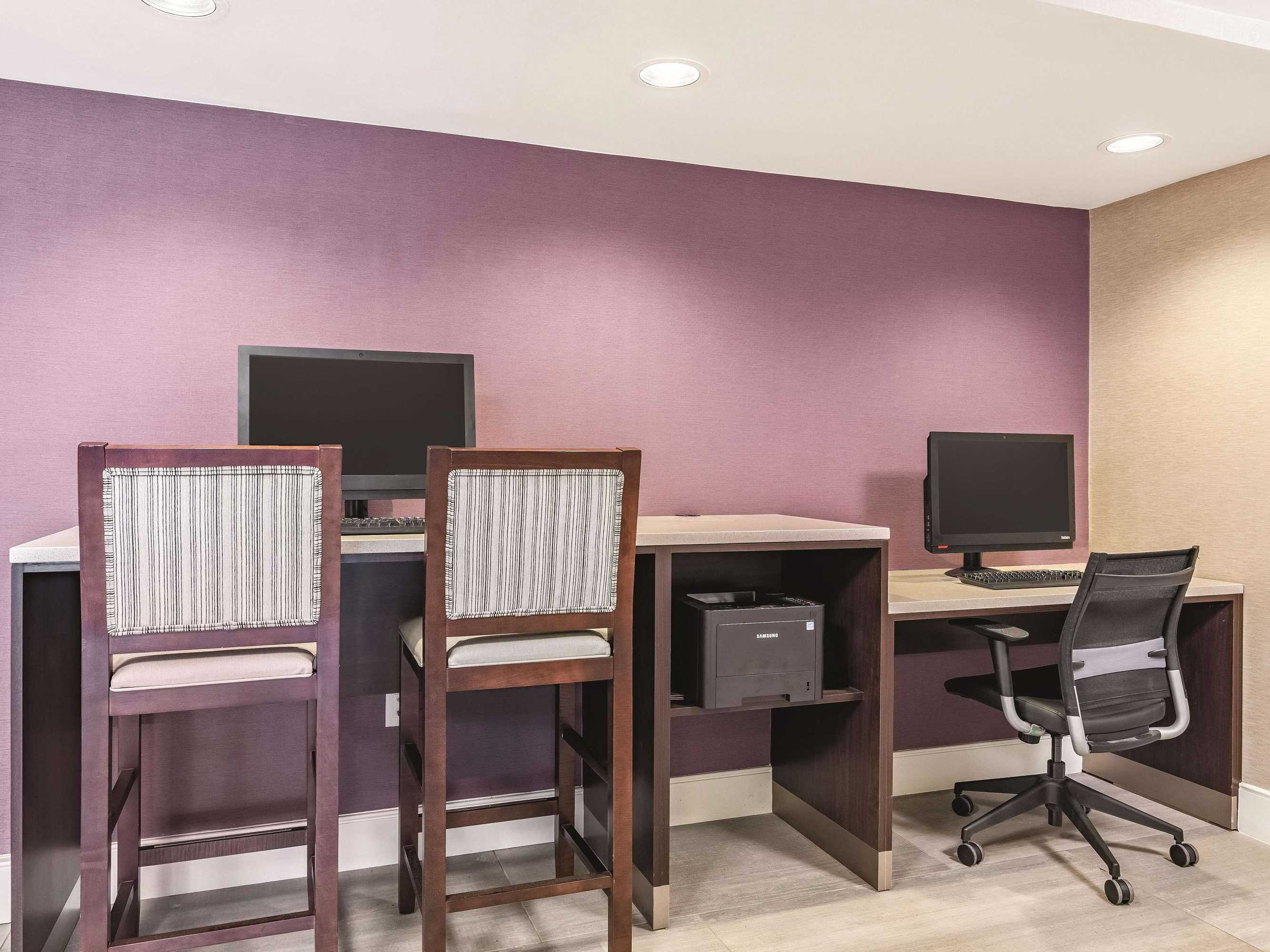 Gift card for La Quinta Inn & Suites by Wyndham Salem NH