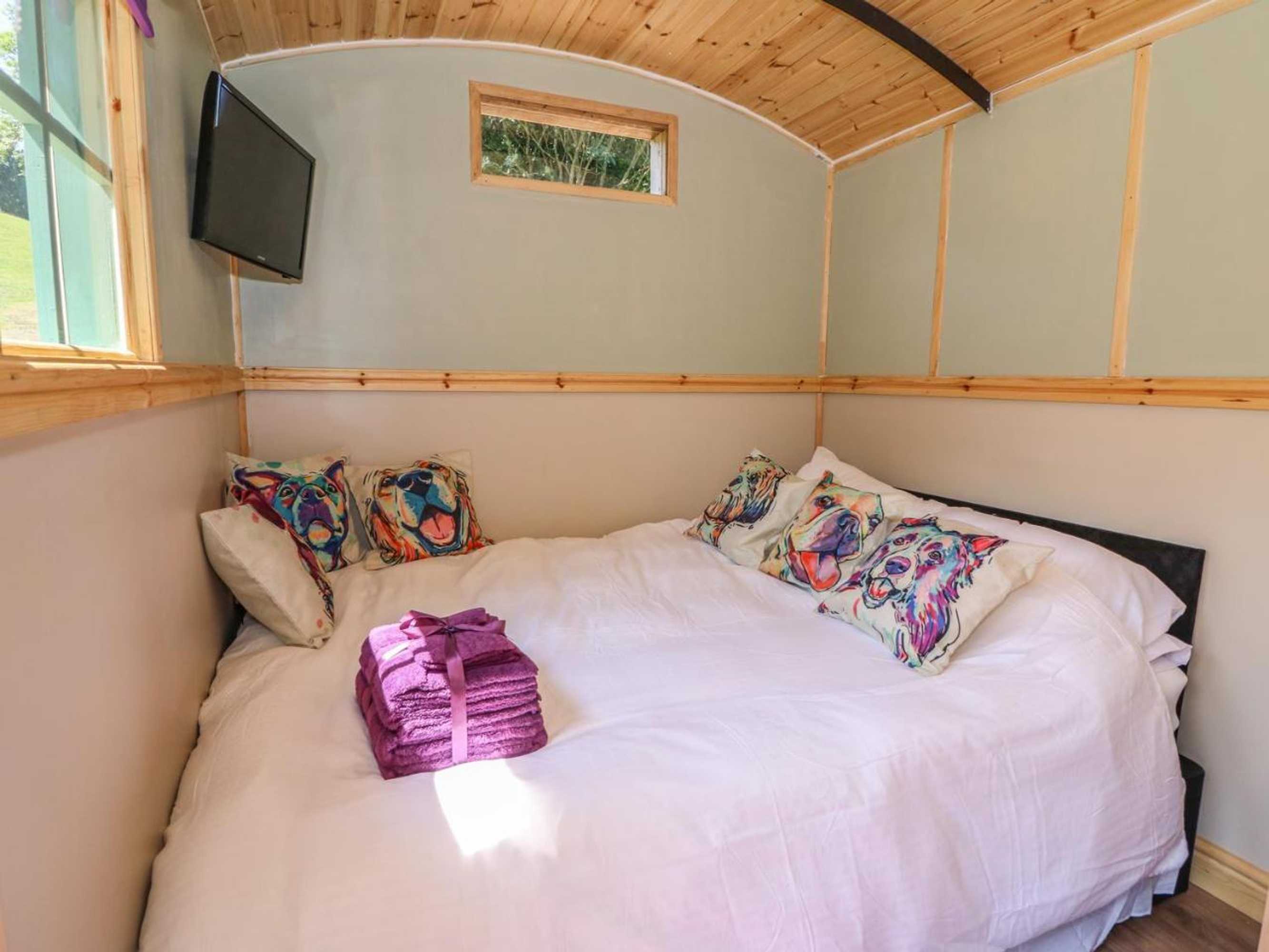 Gift card for Railway Carriage