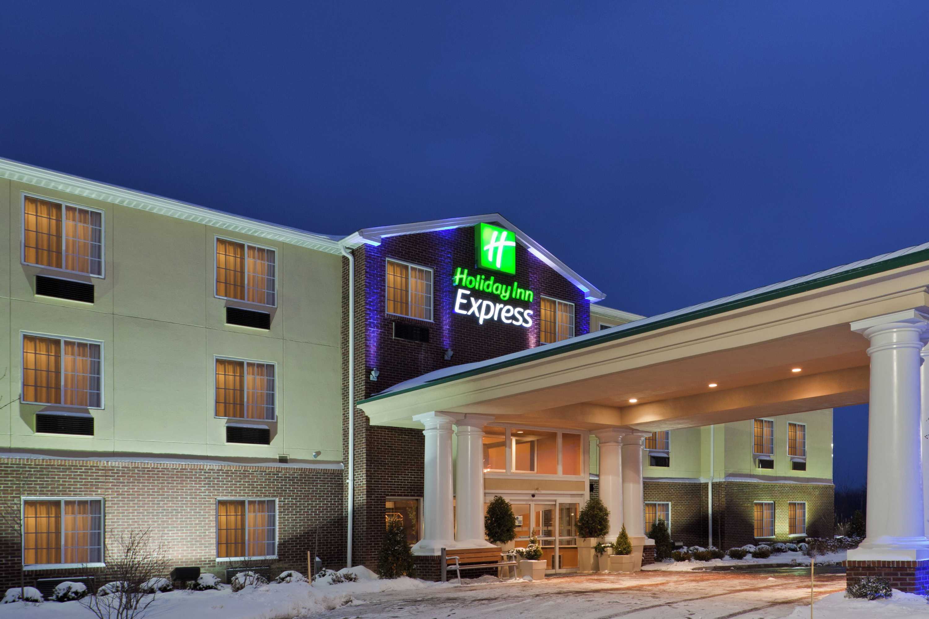 Gift card for Holiday Inn Express Hotel & Suites Ashtabula-Geneva by Ihg Gift card for Holiday Inn Express Hotel & Suites Ashtabula-Geneva by Ihg