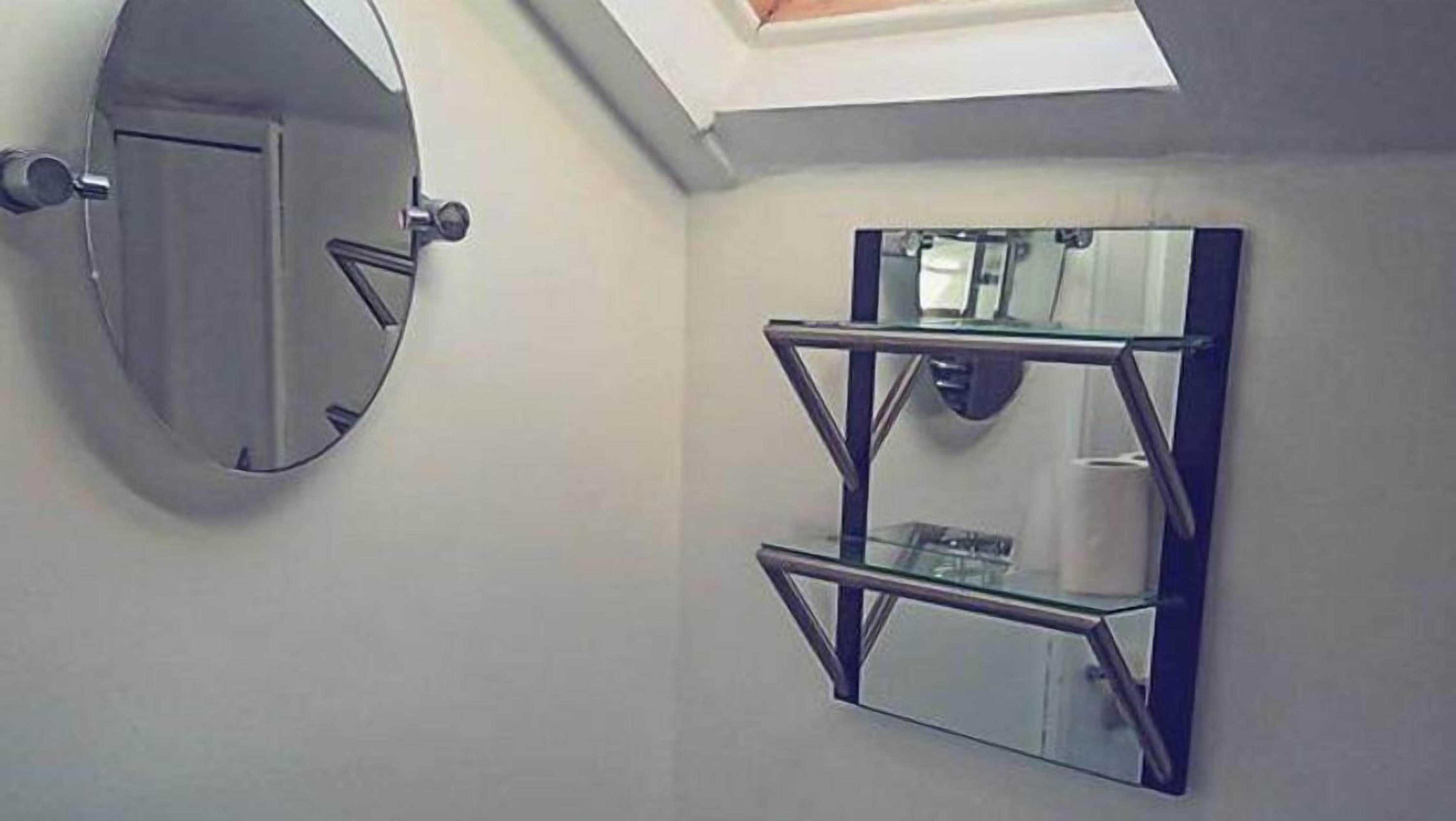 Gift card for John Wayne's Lodge by Sea