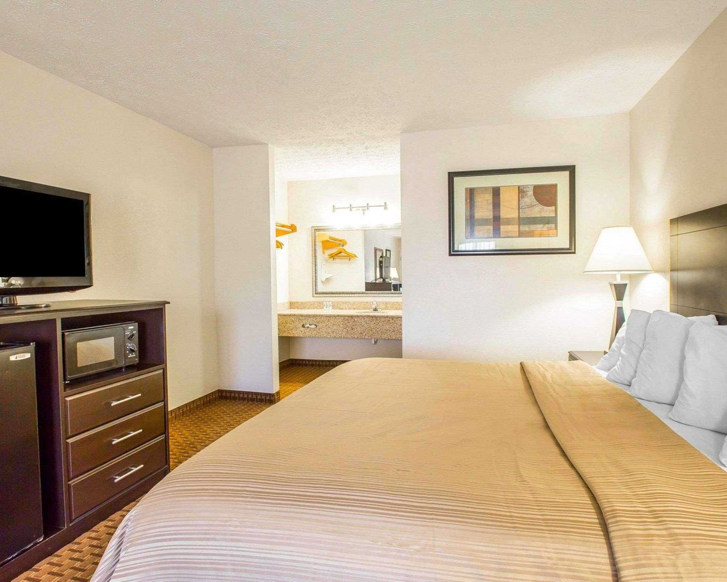 Gift card for Quality Inn Dahlonega Near University Gift card for Quality Inn Dahlonega Near University