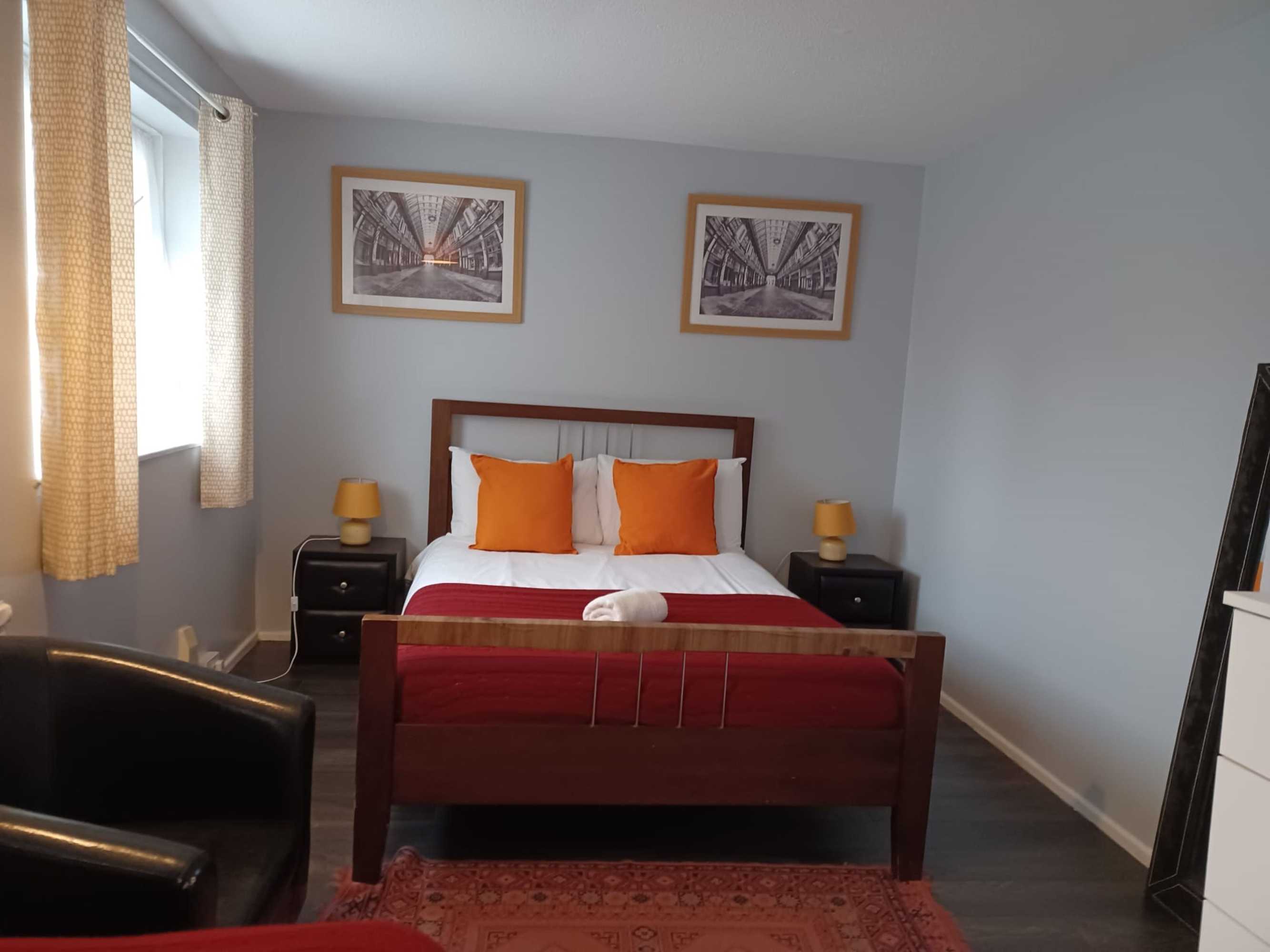 Gift card for Poynters House - Huku Kwetu Luton & Dunstable - Spacious 2 Bedroom House Gift card for Poynters House - Huku Kwetu Luton & Dunstable - Spacious 2 Bedroom House