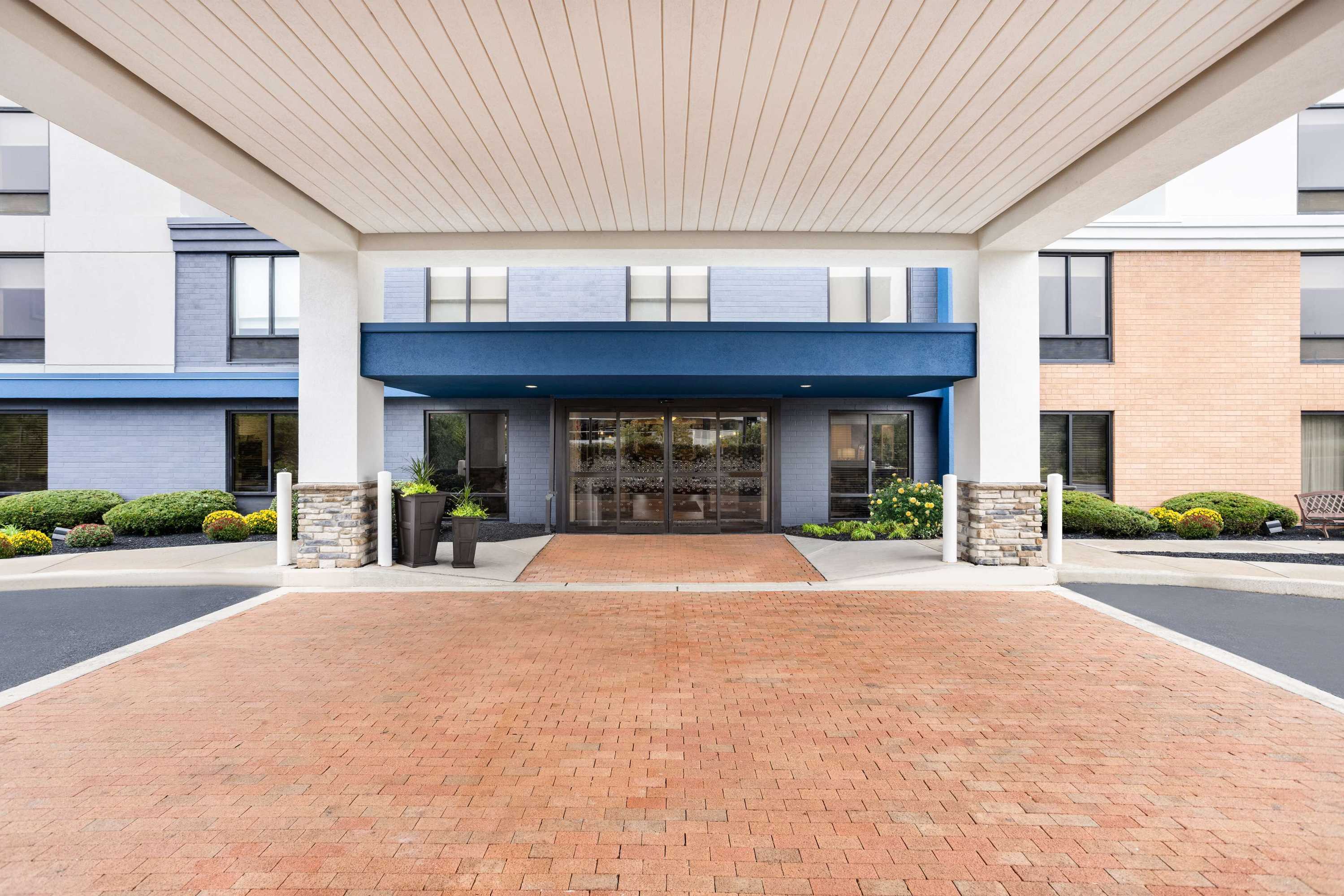Gift card for Hampton Inn & Suites Valley Forge/oaks Gift card for Hampton Inn & Suites Valley Forge/oaks