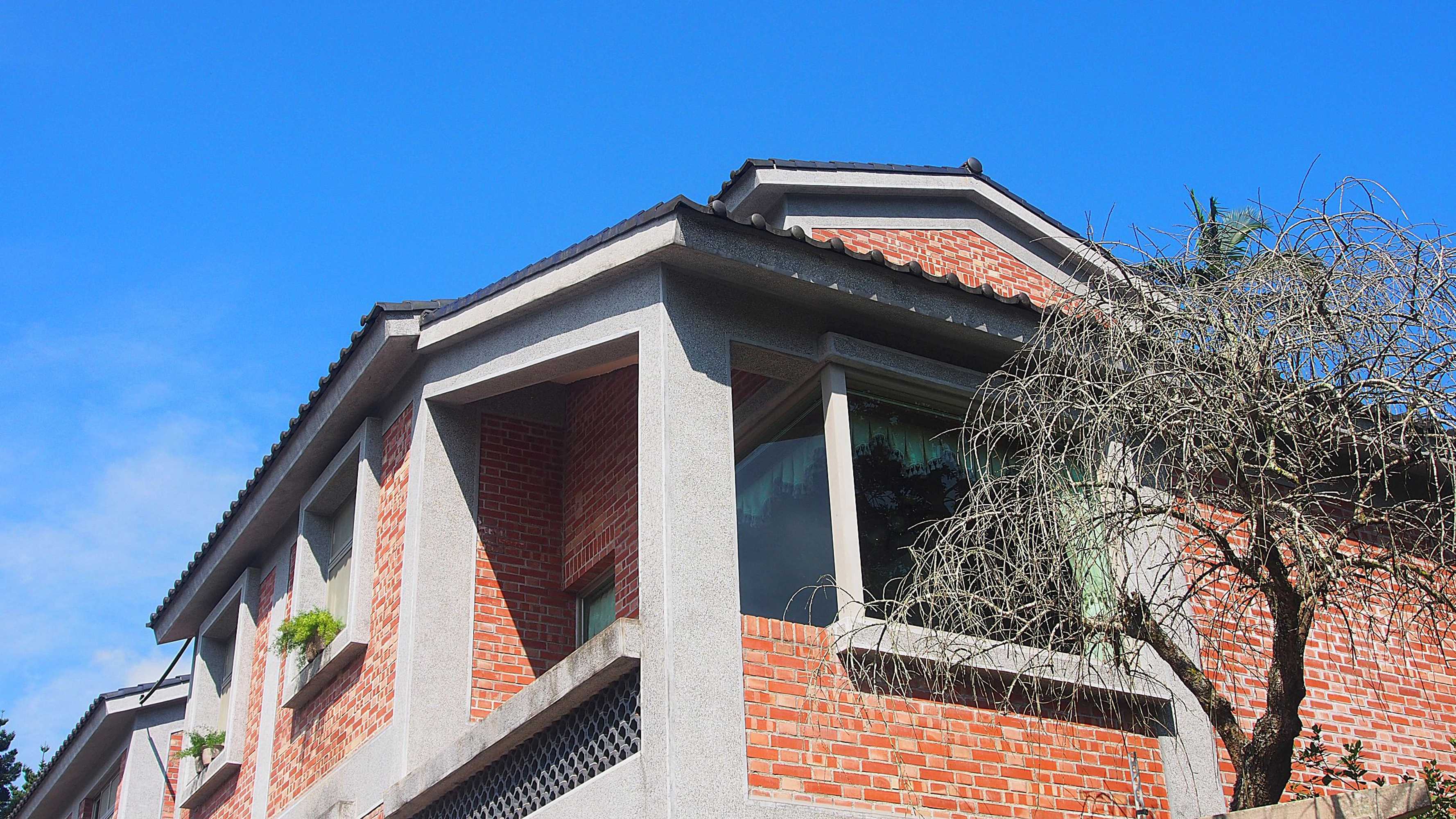 Gift card for Red Brick Villas