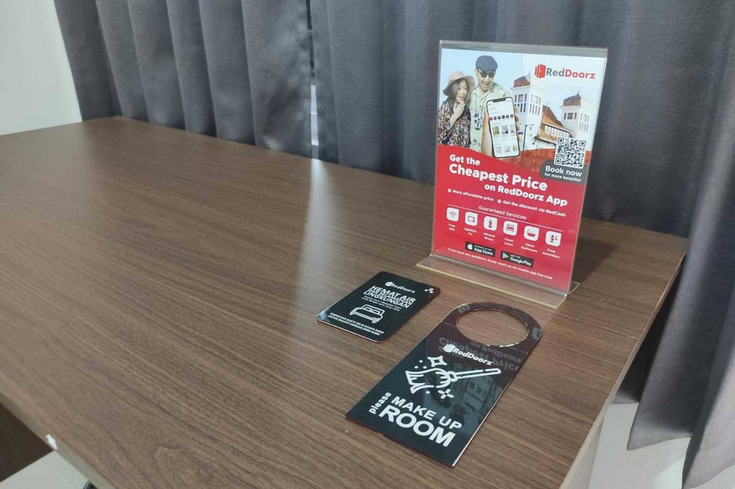 Gift card for Reddoorz Syariah Near Alun Alun Purwokerto 2 Gift card for Reddoorz Syariah Near Alun Alun Purwokerto 2