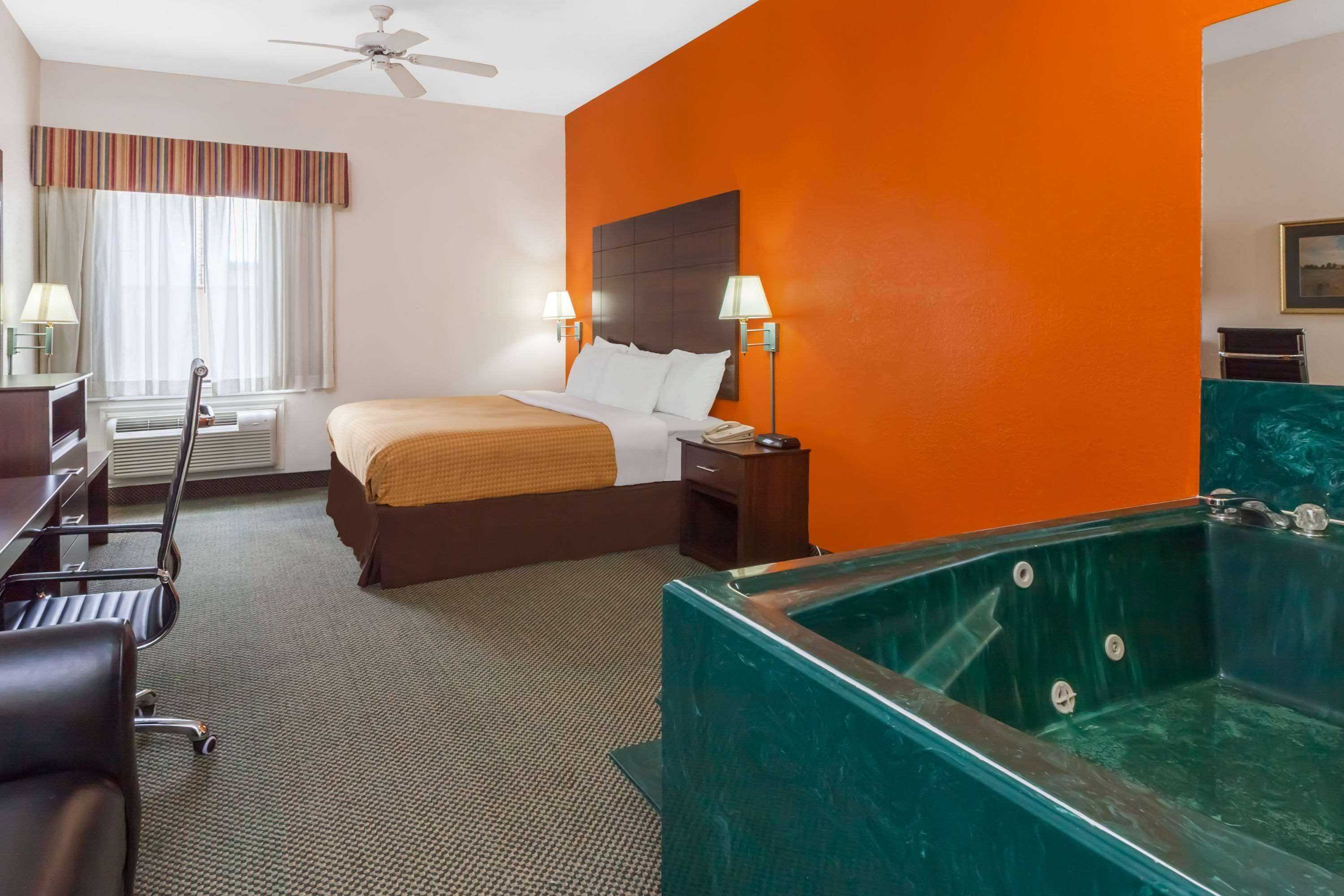 Gift card for Days Inn & Suites by Wyndham Pasadena Gift card for Days Inn & Suites by Wyndham Pasadena