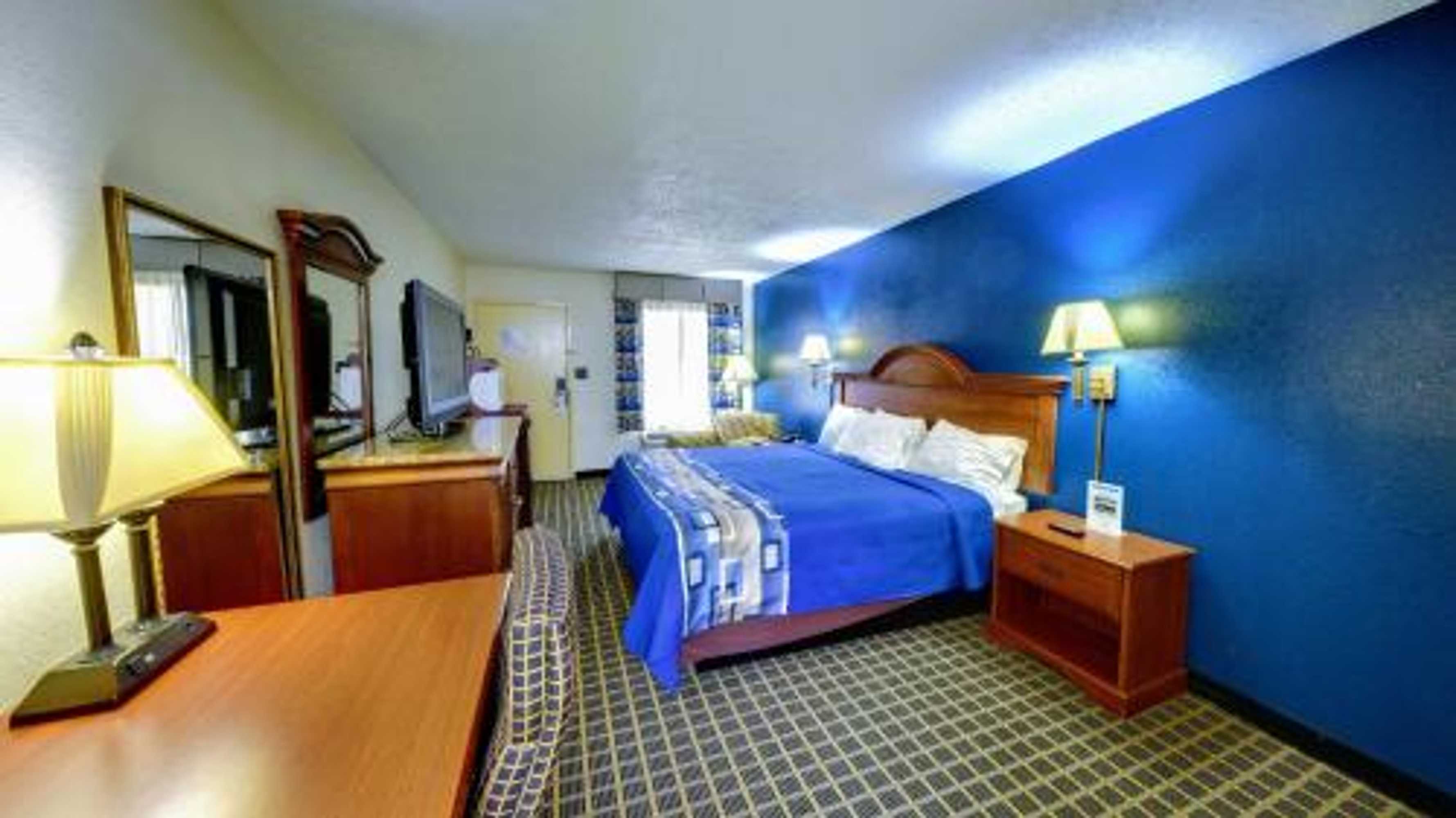 Gift card for Dahlonega Mountain Inn Gift card for Dahlonega Mountain Inn