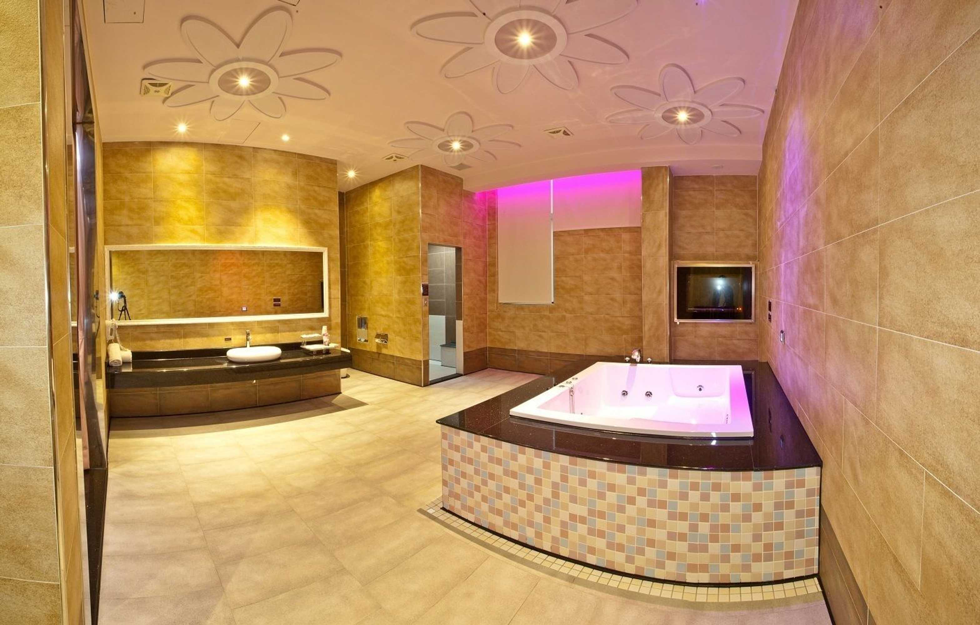Gift card for Wei Feng Exquisite Hotel Nanzi Branch Gift card for Wei Feng Exquisite Hotel Nanzi Branch