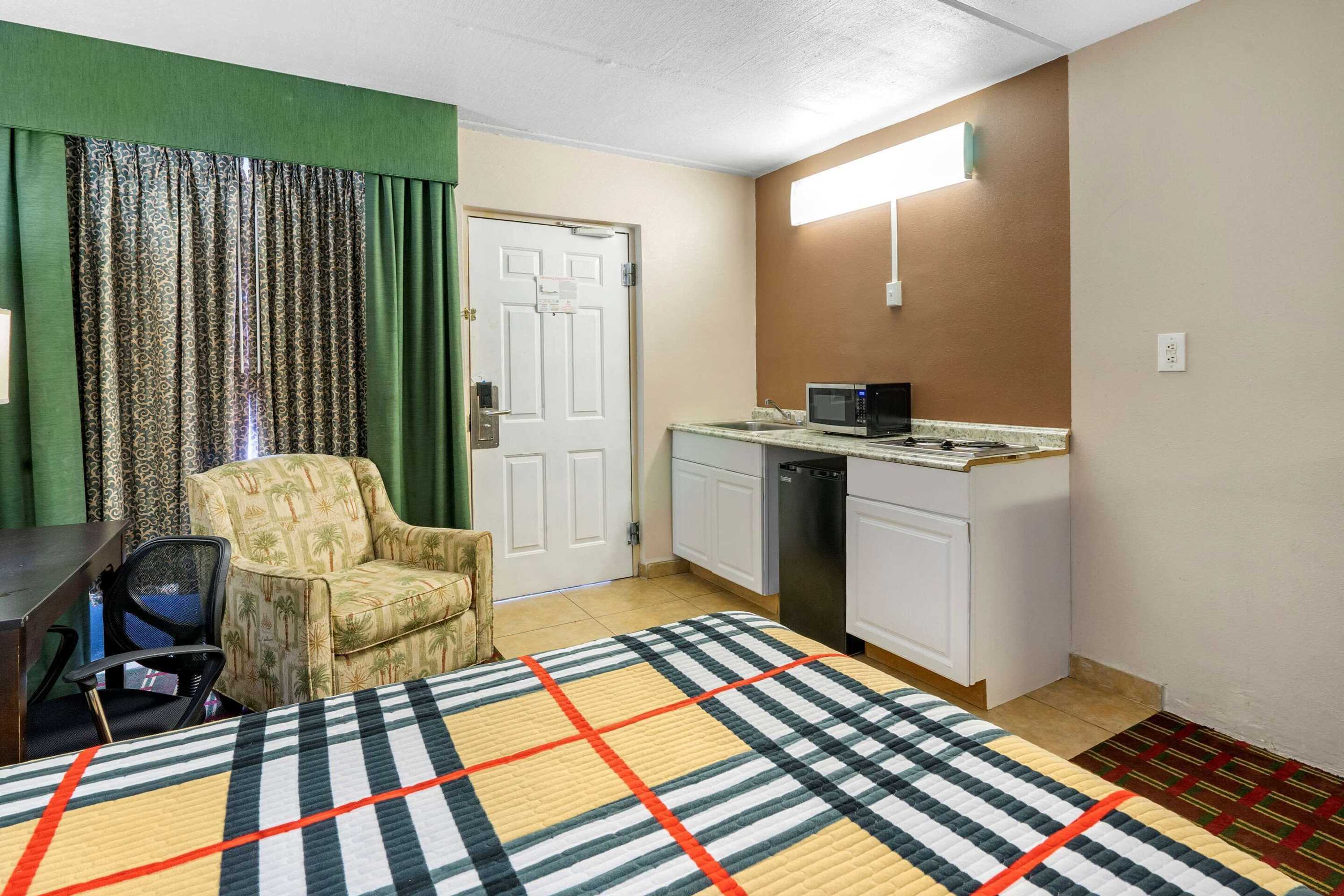 Gift card for Rodeway Inn Clearwater - Dunedin Gift card for Rodeway Inn Clearwater - Dunedin