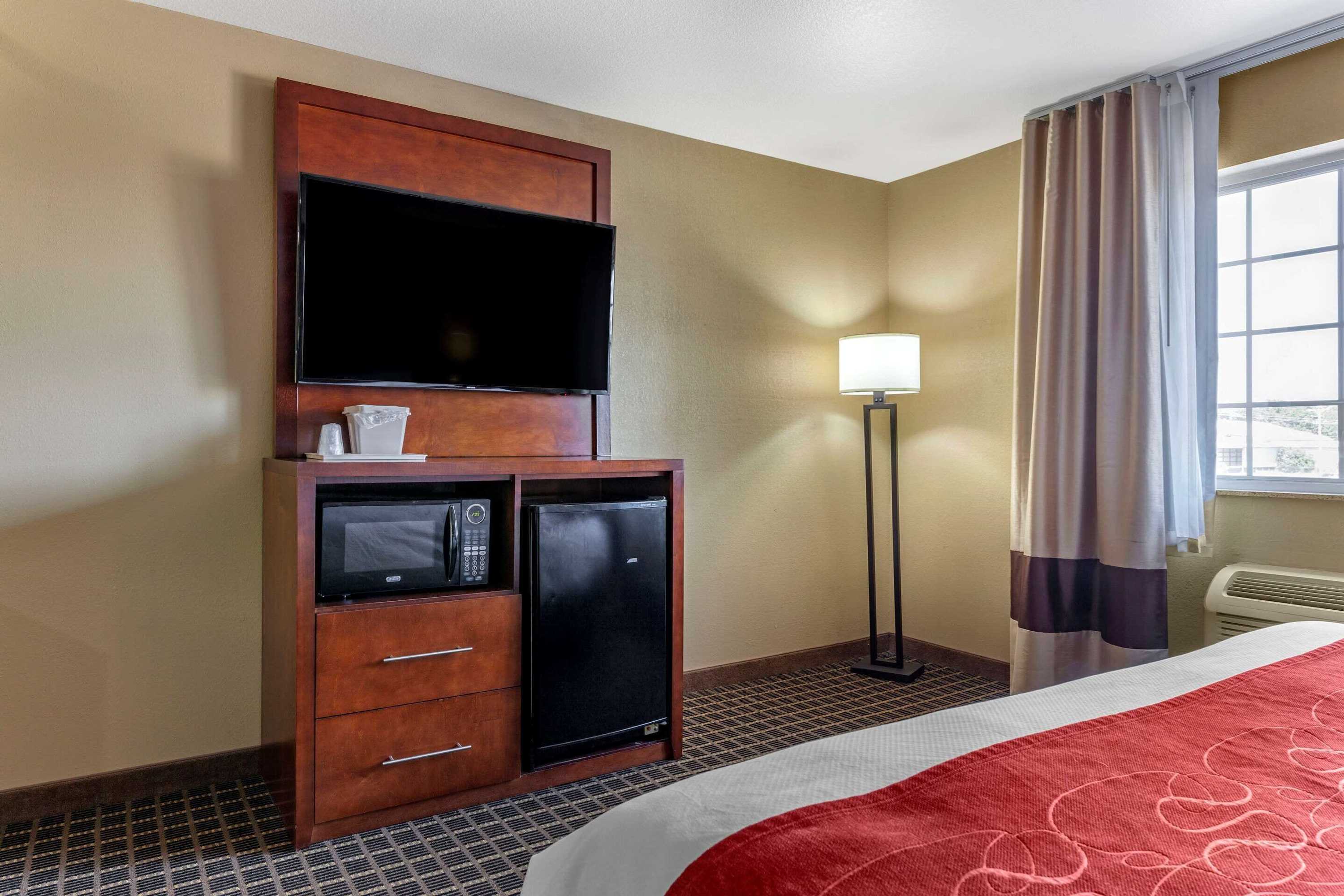 Gift card for Comfort Suites Delavan - Lake Geneva Area Gift card for Comfort Suites Delavan - Lake Geneva Area