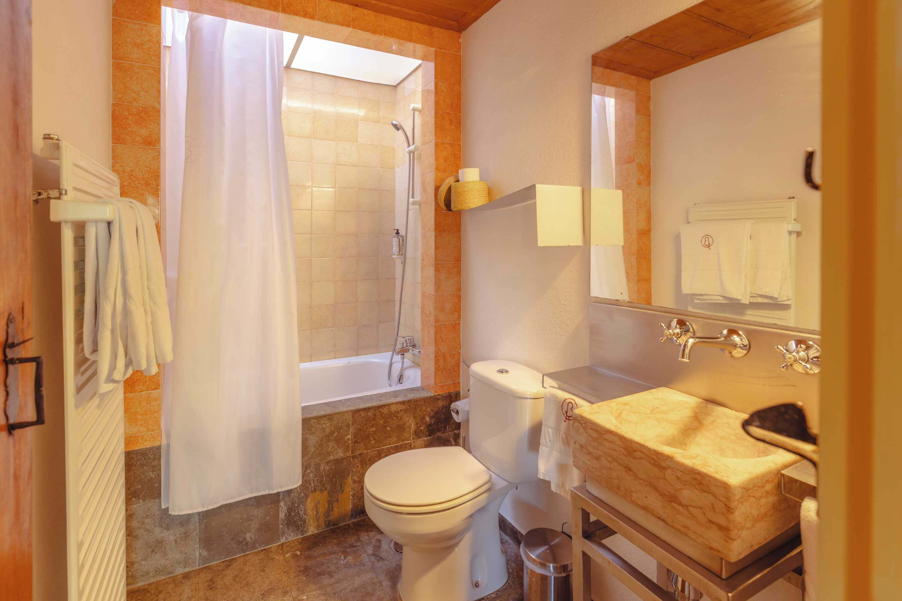 Gift card for Quinta do Barrieiro - Art Selection by Maria Leal da Costa