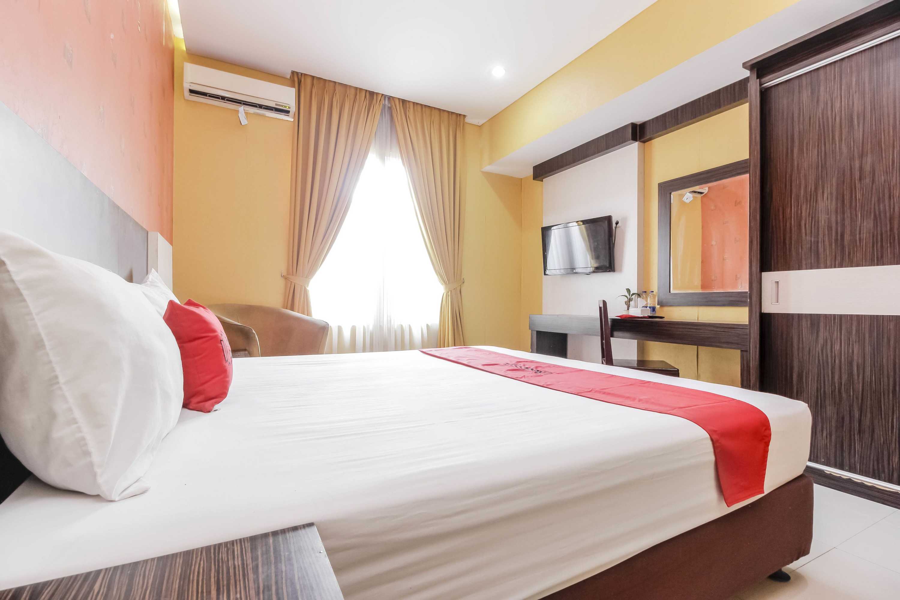 Gift card for Reddoorz Near Pasar Pagi Cirebon Gift card for Reddoorz Near Pasar Pagi Cirebon