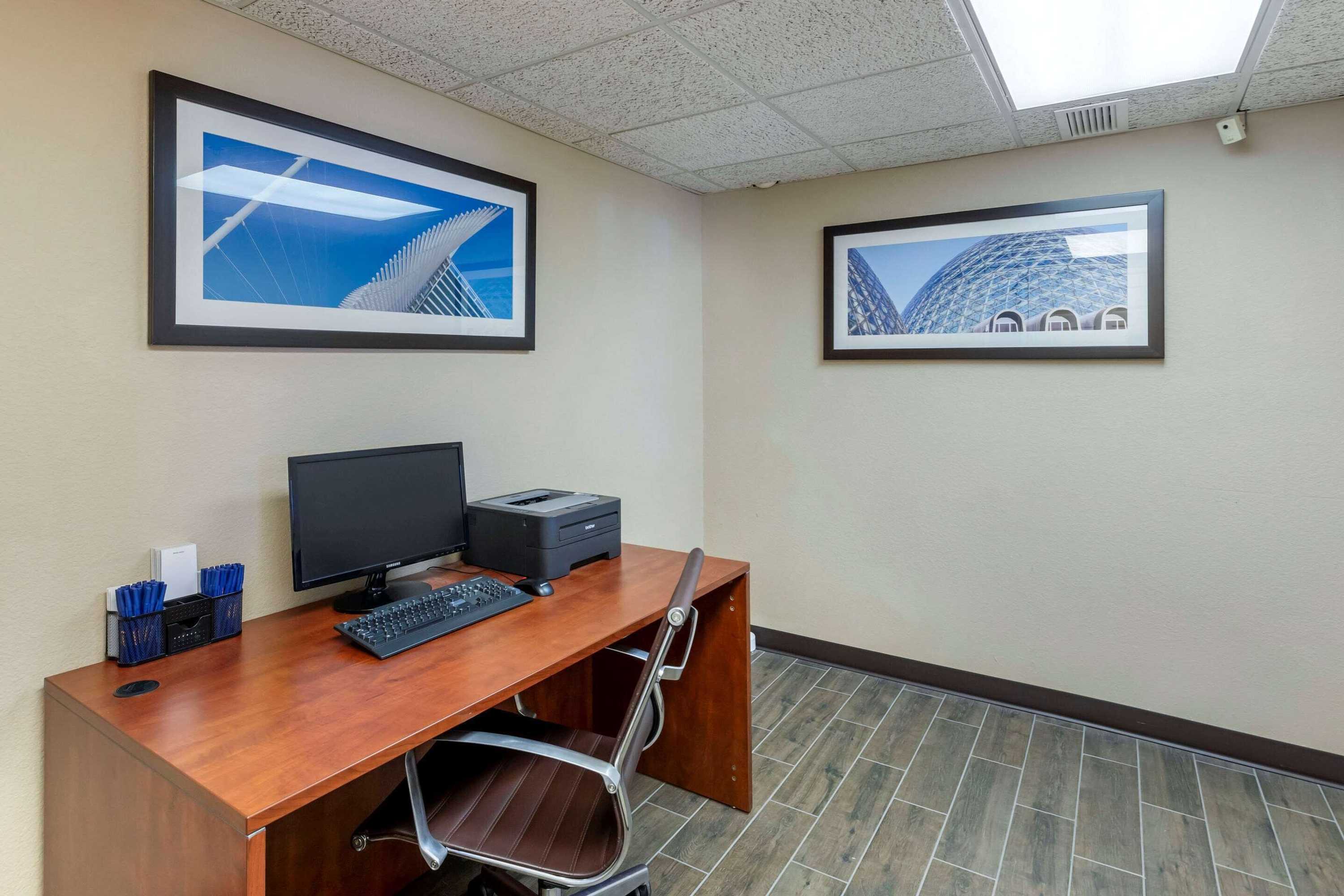 Gift card for Comfort Inn & Suites Jackson - West Bend