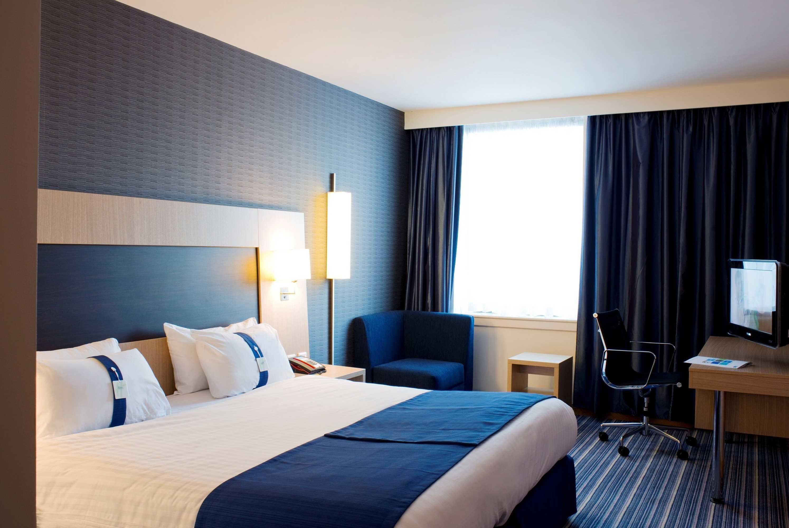 Gift card for Holiday Inn Express Rotherham North by Ihg Gift card for Holiday Inn Express Rotherham North by Ihg