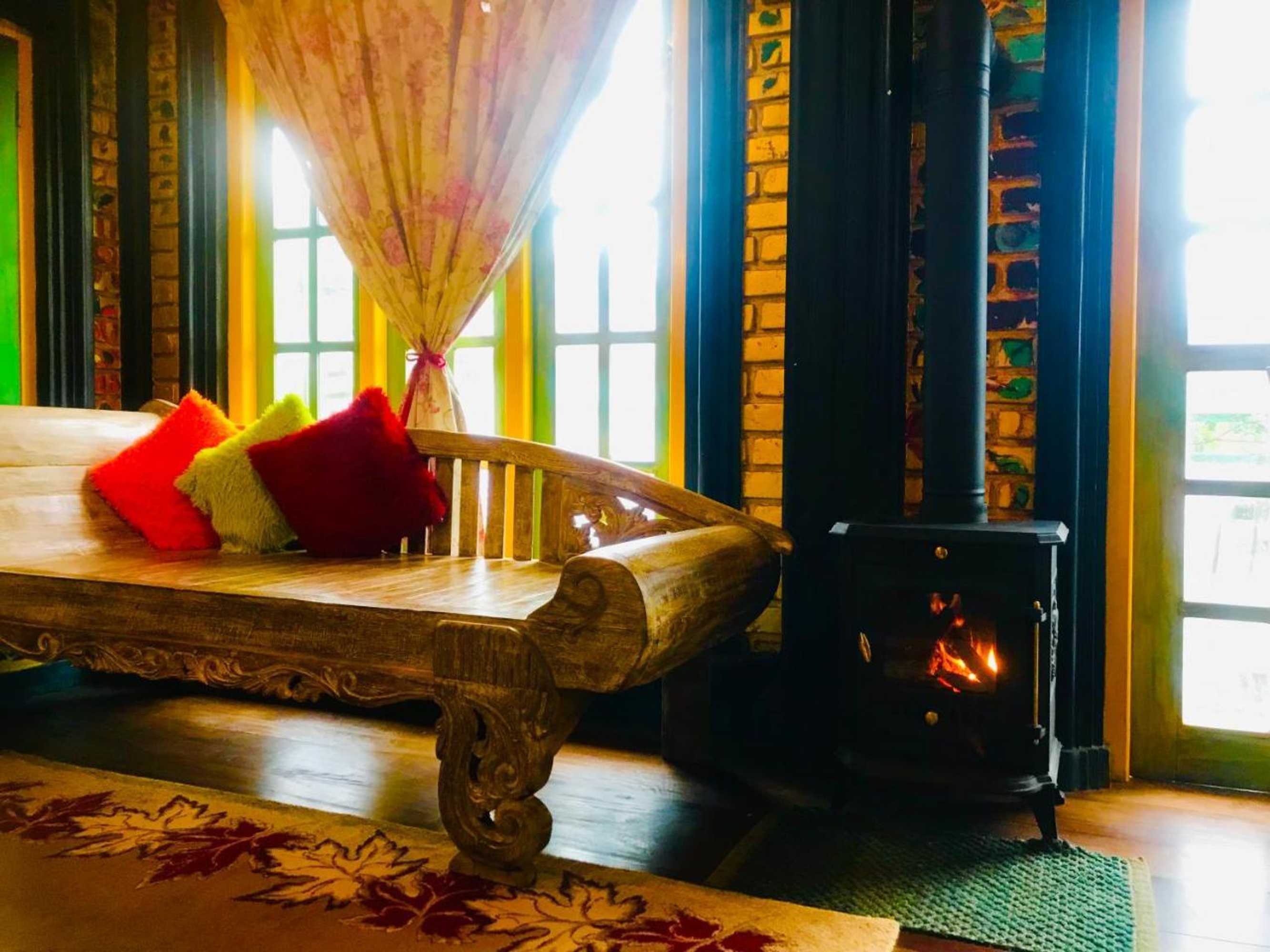 Gift card for Serendipity Lake Artistic Bungalow by Heidis Home