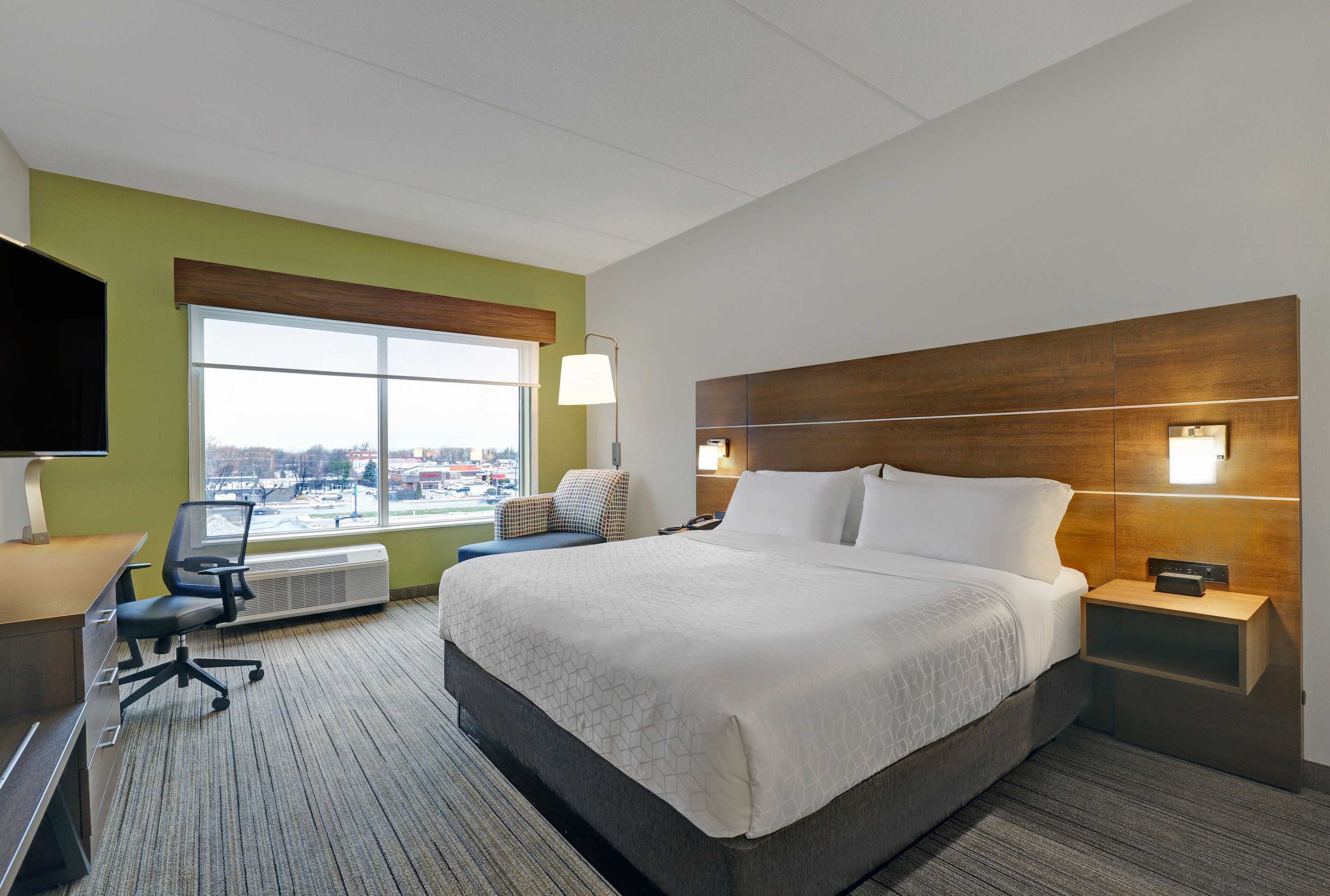 Gift card for Holiday Inn Express & Suites Collingwood by Ihg Gift card for Holiday Inn Express & Suites Collingwood by Ihg
