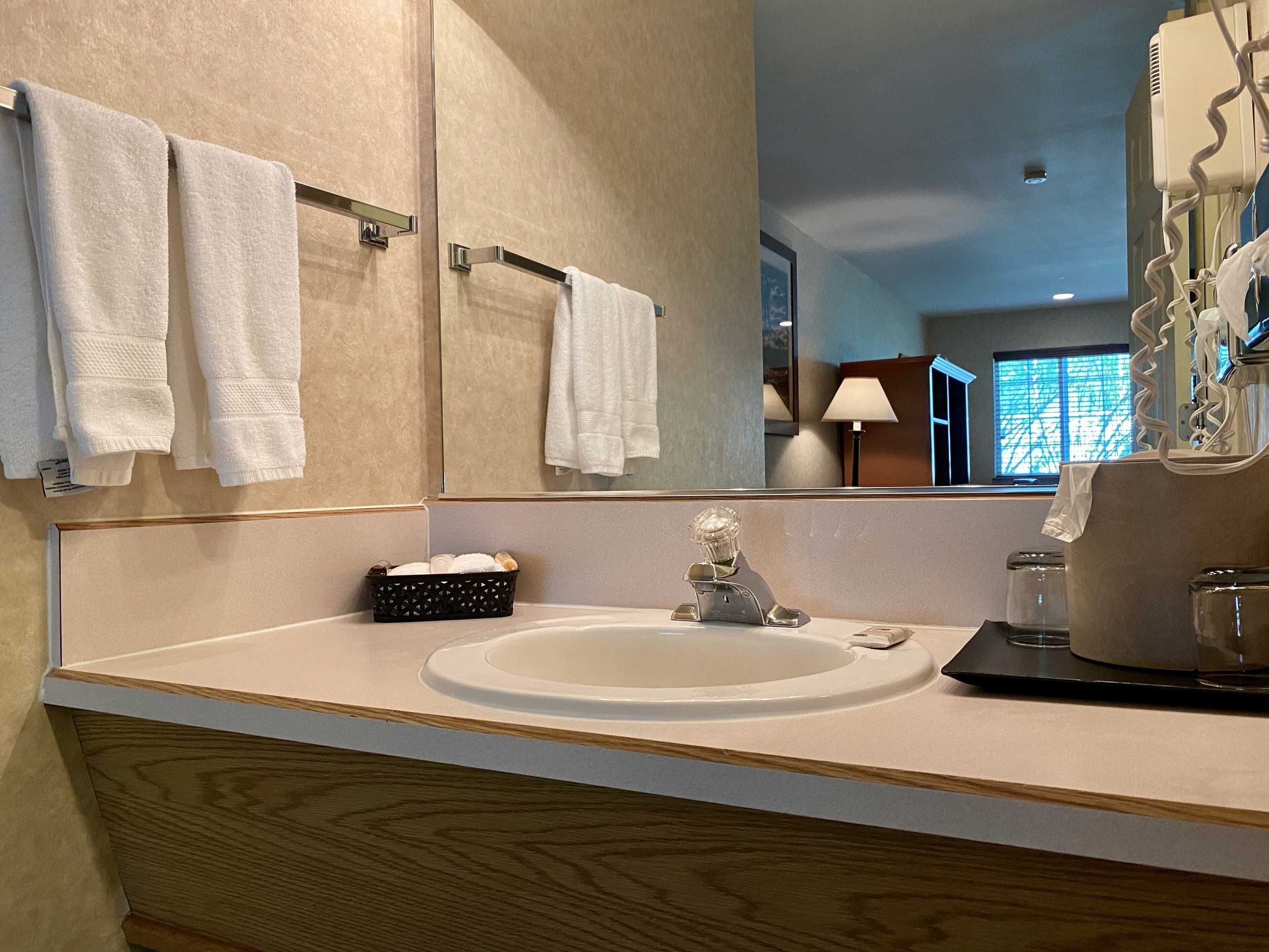 Gift card for Cousins Country Inn