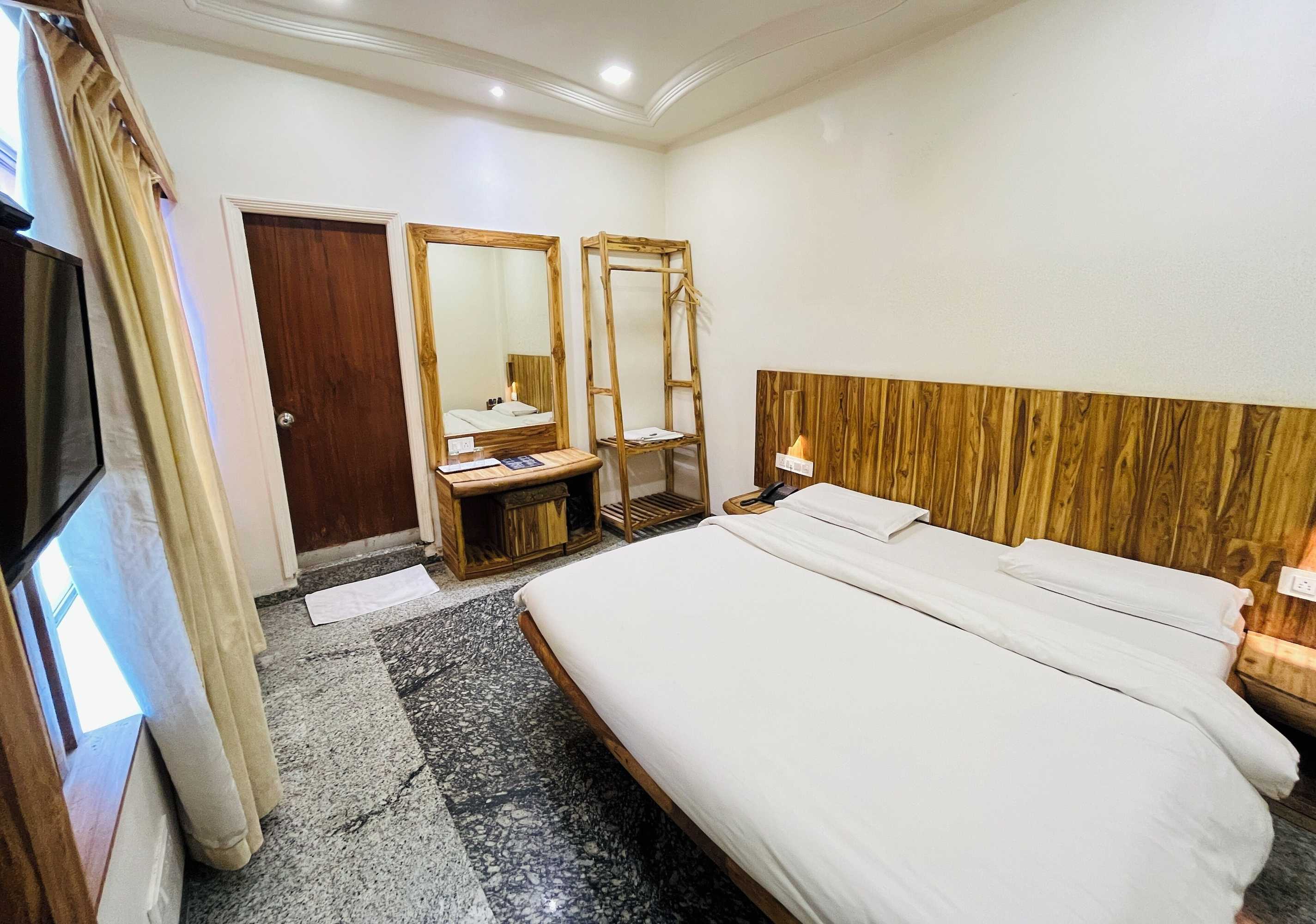 Gift card for Hotel Shripad Continental Gift card for Hotel Shripad Continental