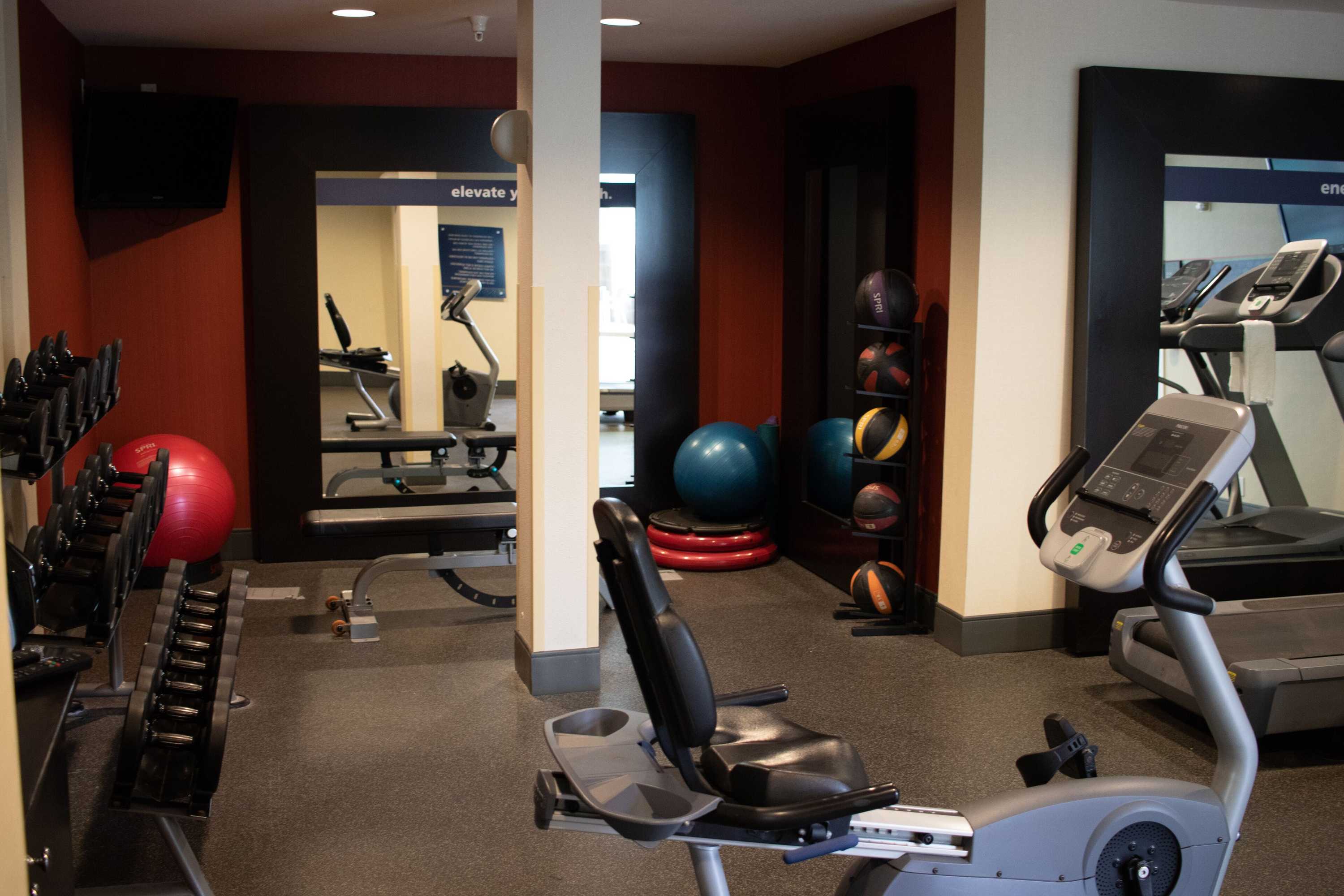 Gift card for Hampton Inn & Suites Seattle-North/lynnwood Gift card for Hampton Inn & Suites Seattle-North/lynnwood