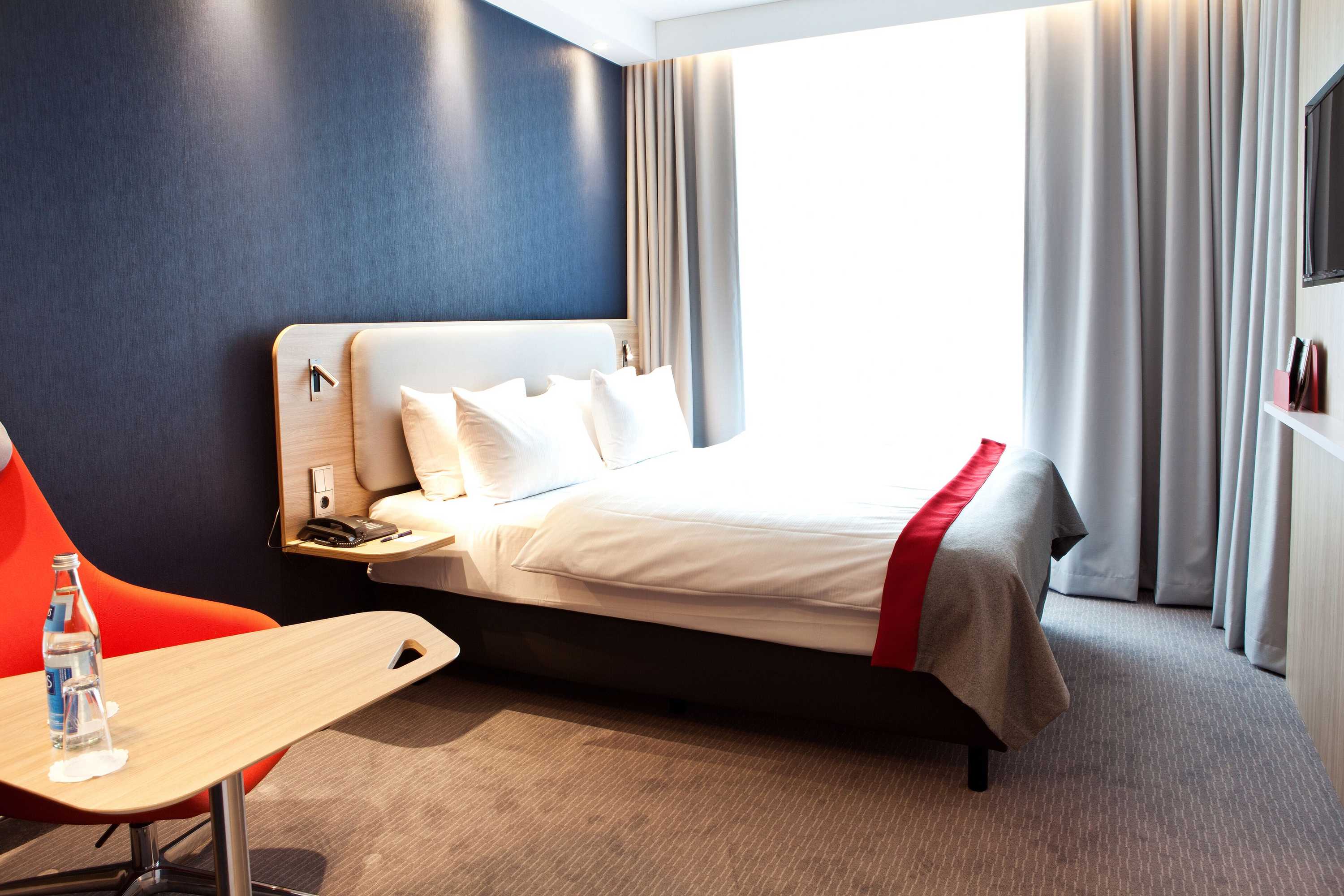 Gift card for Holiday Inn Express Frankfurt Airport-Raunheim by Ihg Gift card for Holiday Inn Express Frankfurt Airport-Raunheim by Ihg