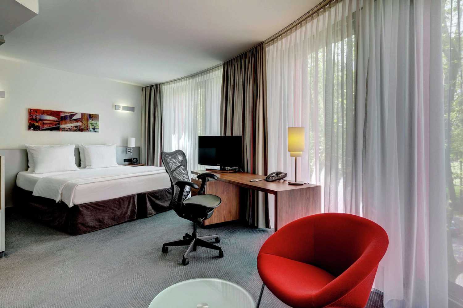 Gift card for Hilton Garden Inn Stuttgart Neckar Park Gift card for Hilton Garden Inn Stuttgart Neckar Park