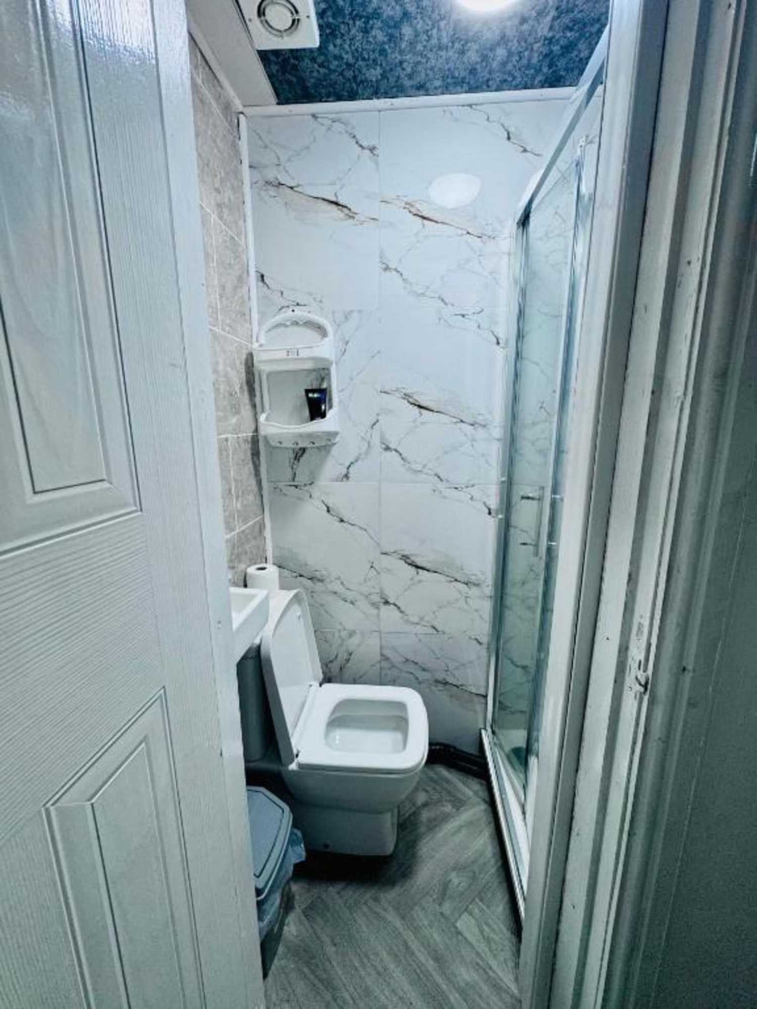 Gift card for Oyo Unique Private Rooms - Bolton Central, Free Parking