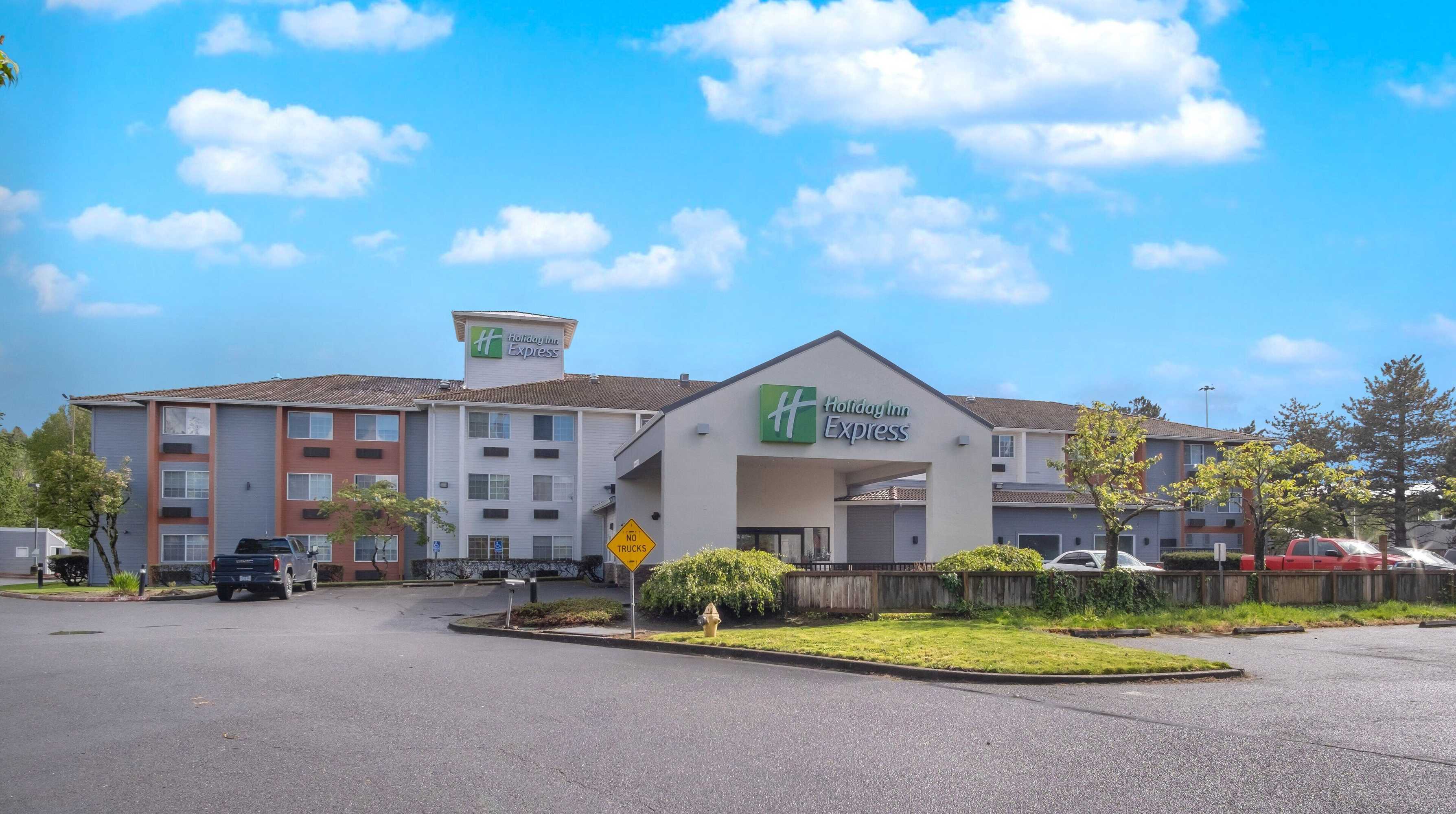 Gift card for Holiday Inn Express Portland East - Troutdale by Ihg Gift card for Holiday Inn Express Portland East - Troutdale by Ihg