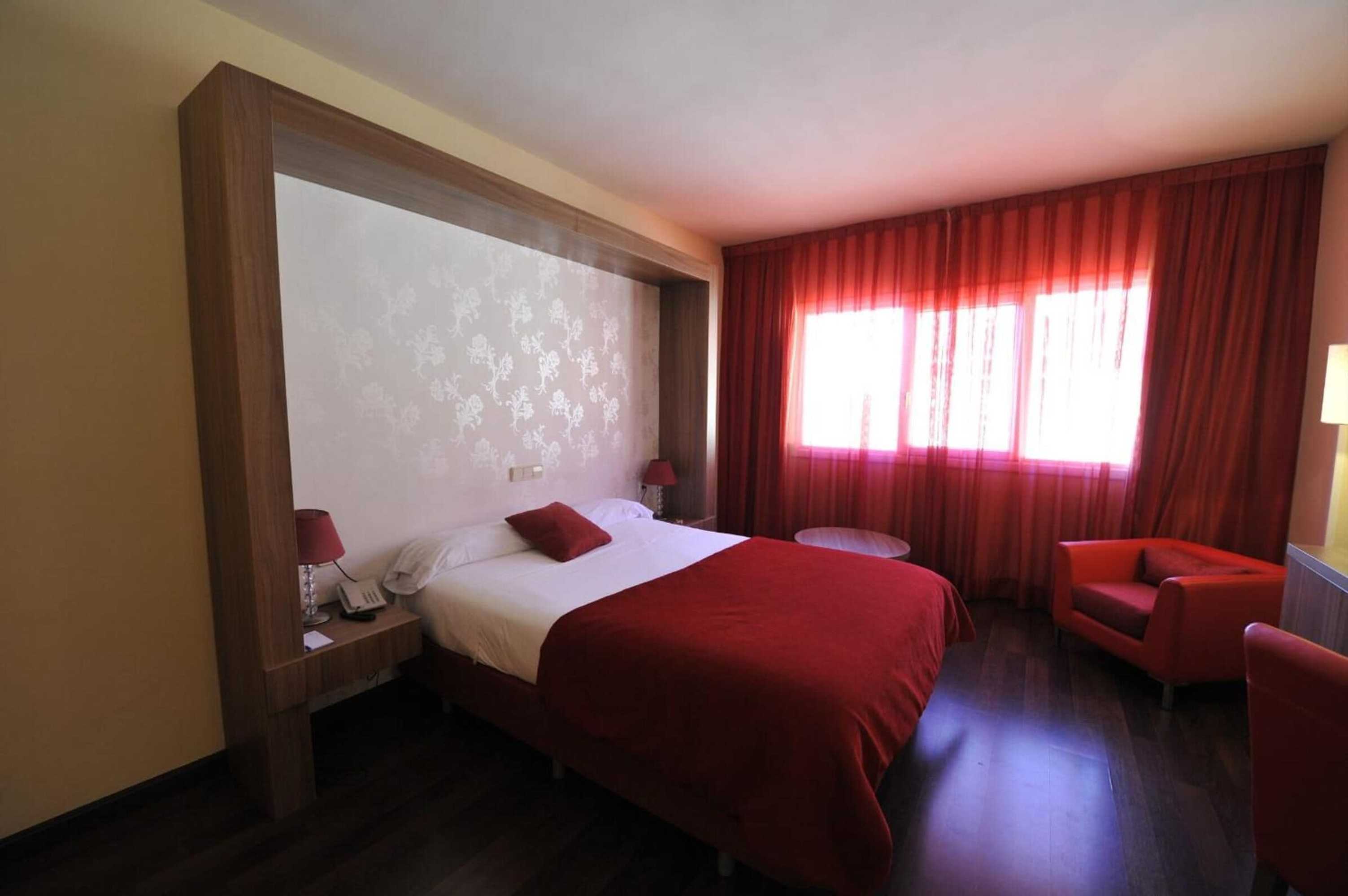 Gift card for Hotel Puerta de Segovia Gift card for Hotel Puerta de Segovia
