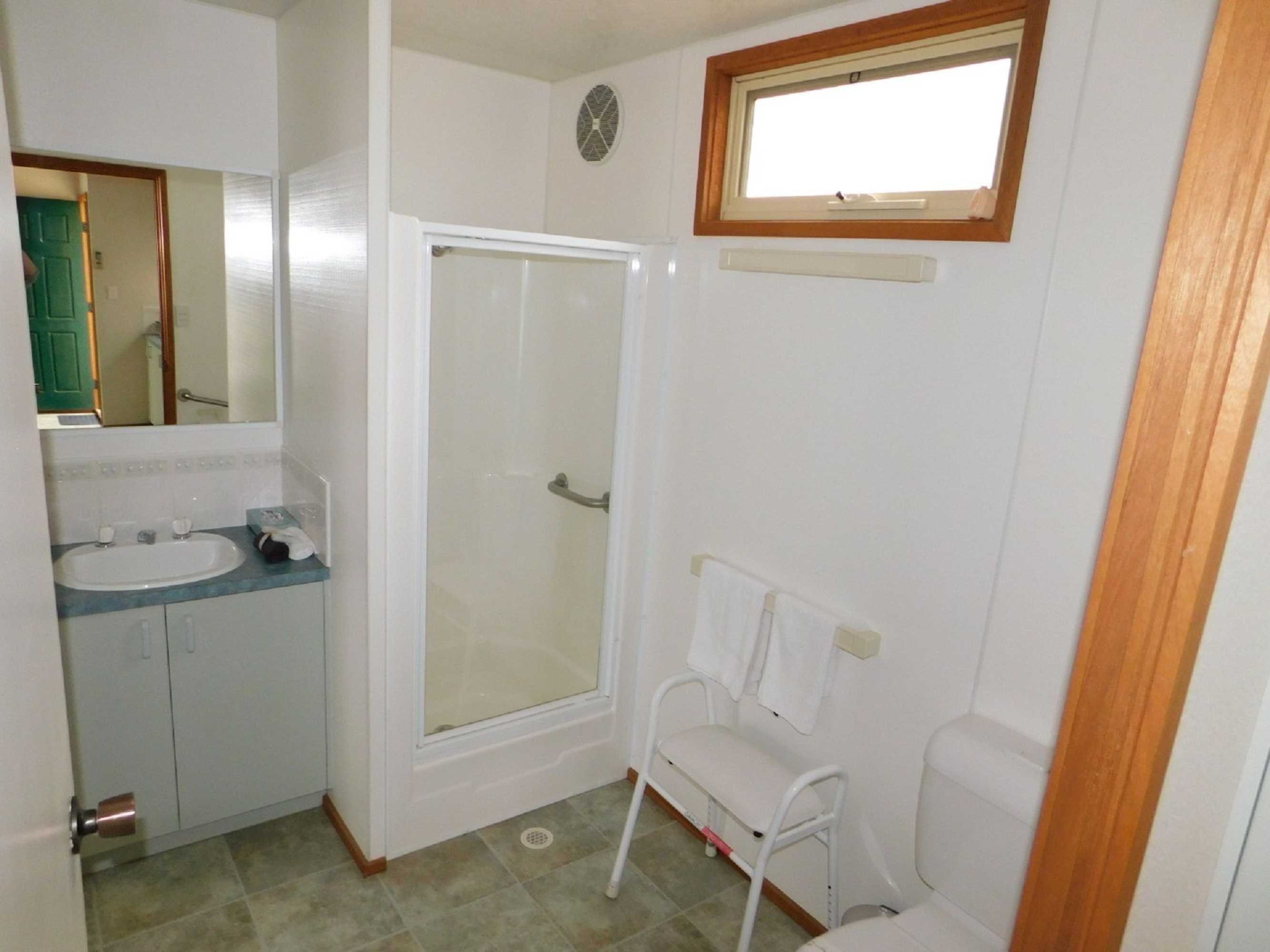 Gift card for Dylene Caravan Park - 2 Br Family Cabin With Air Gift card for Dylene Caravan Park - 2 Br Family Cabin With Air